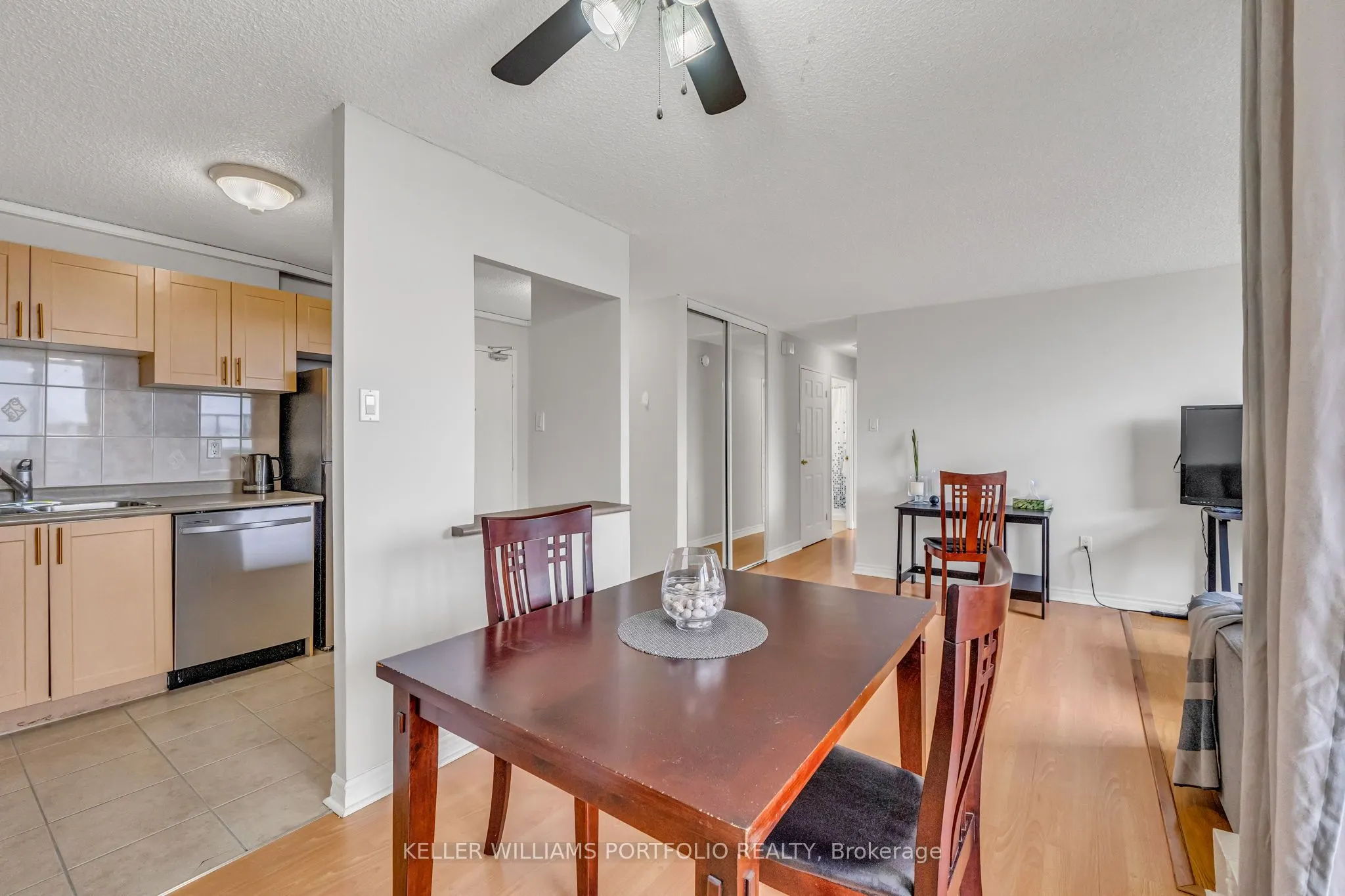 2900 Battleford Road, #901