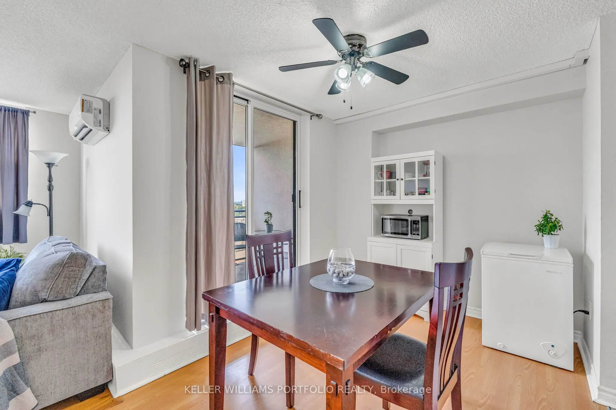2900 Battleford Road, #901