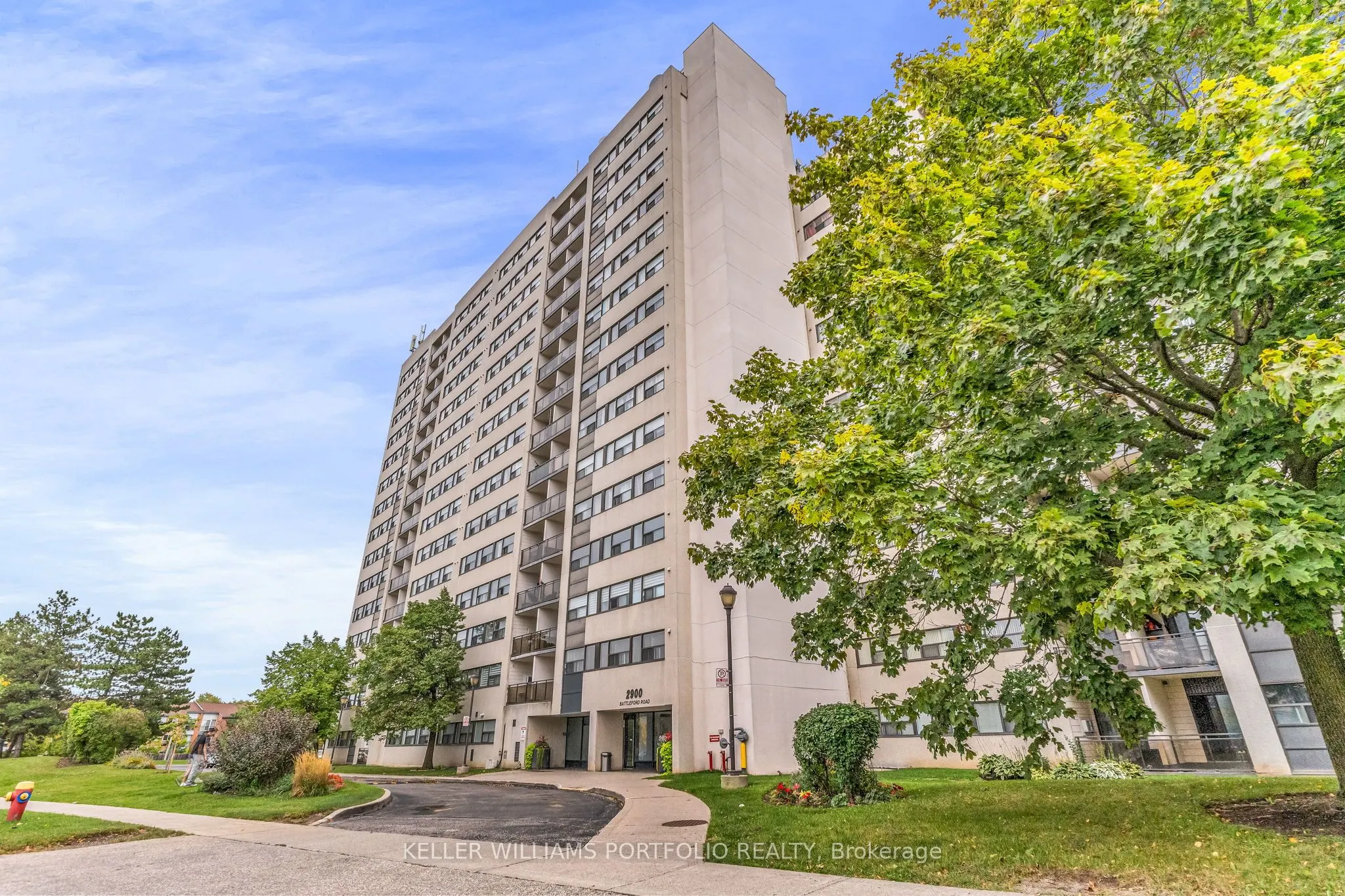 2900 Battleford Road, #901