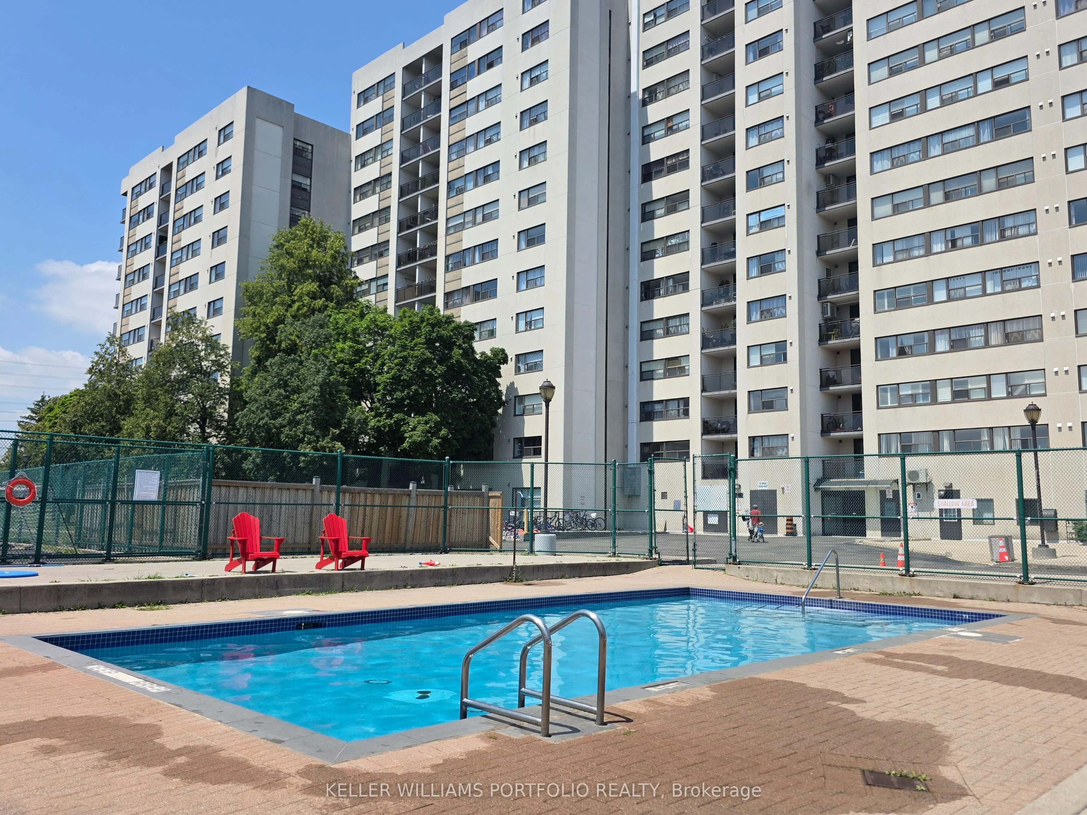 2900 Battleford Road, #901