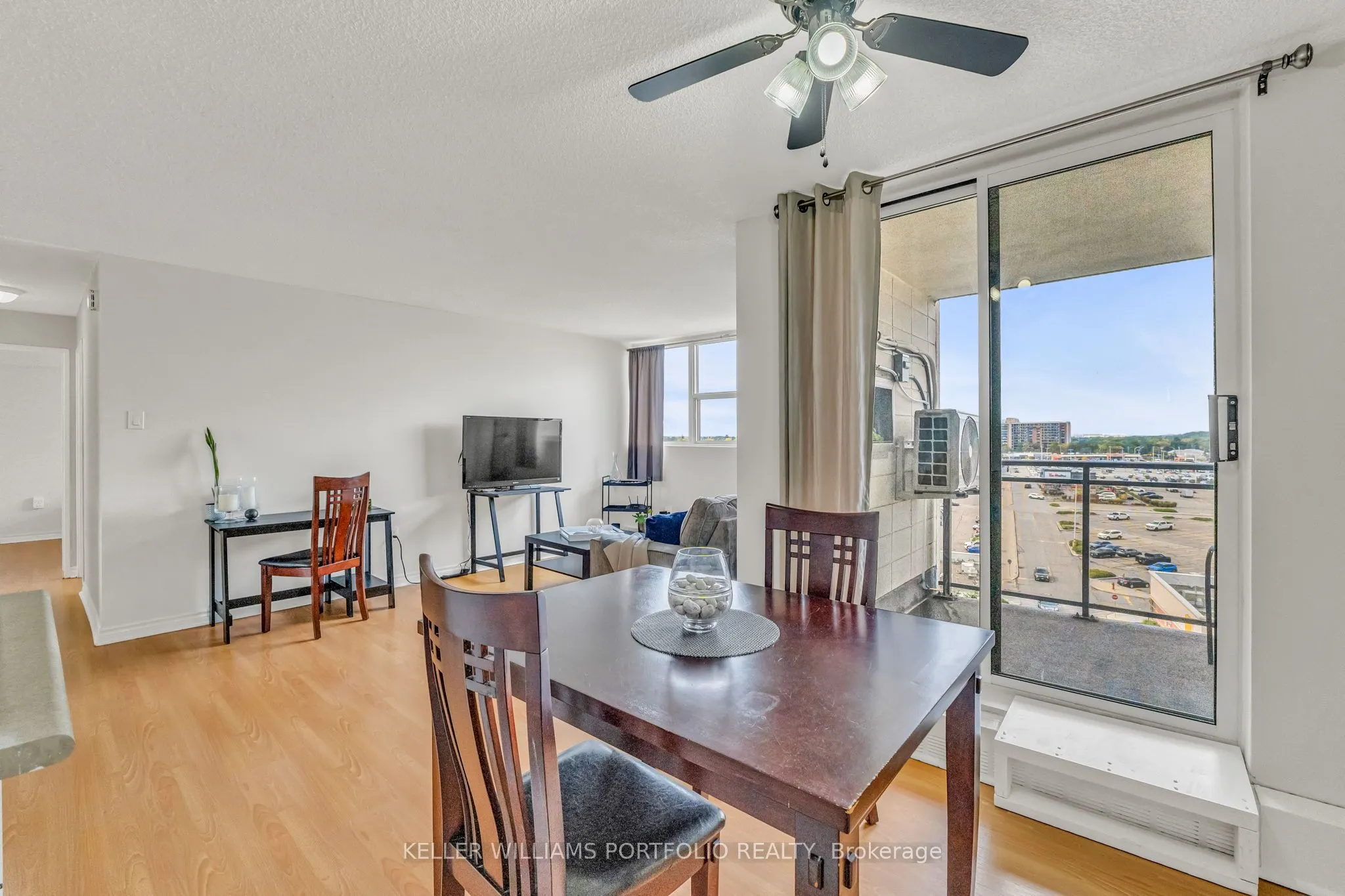 2900 Battleford Road, #901