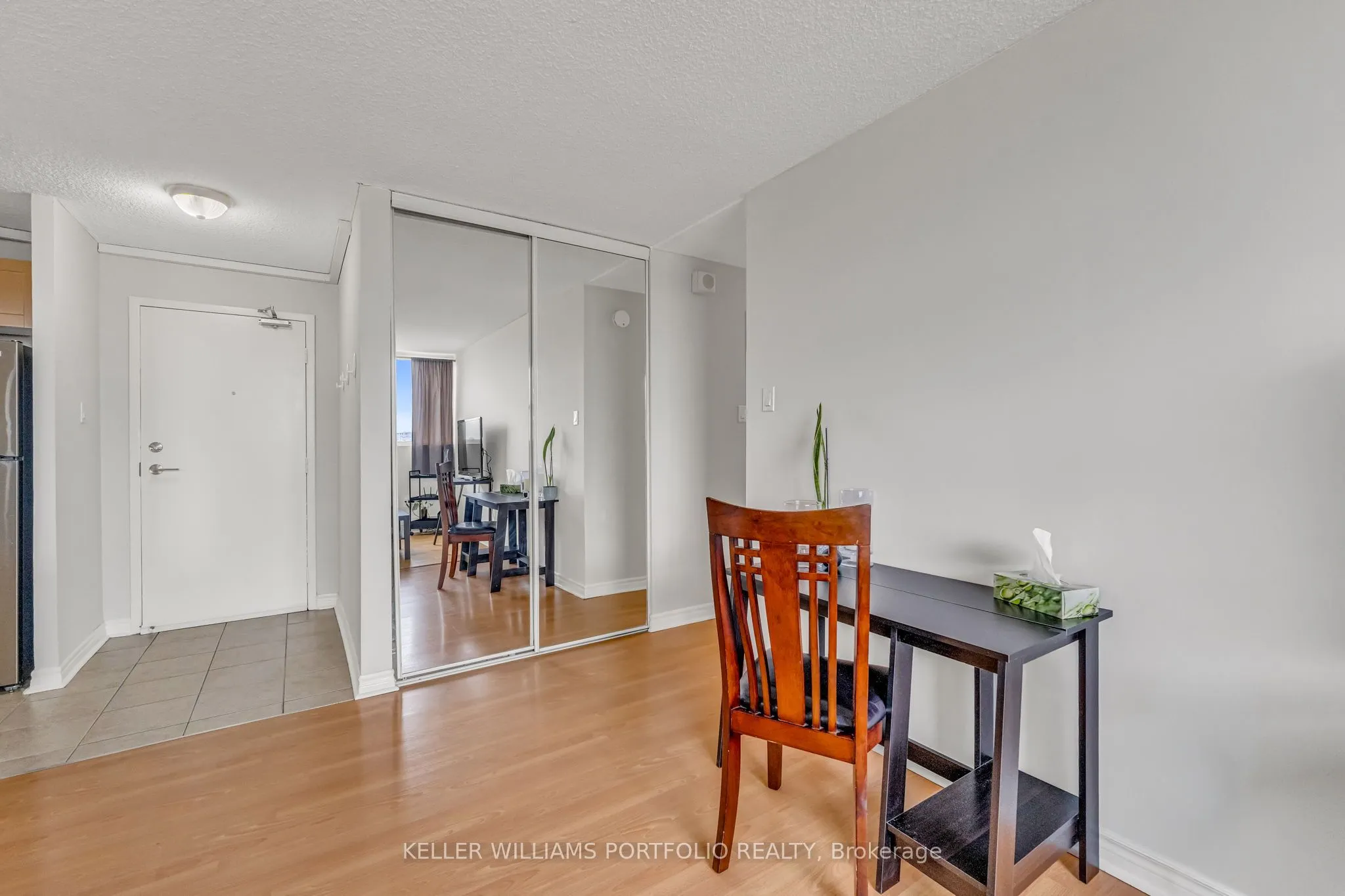 2900 Battleford Road, #901