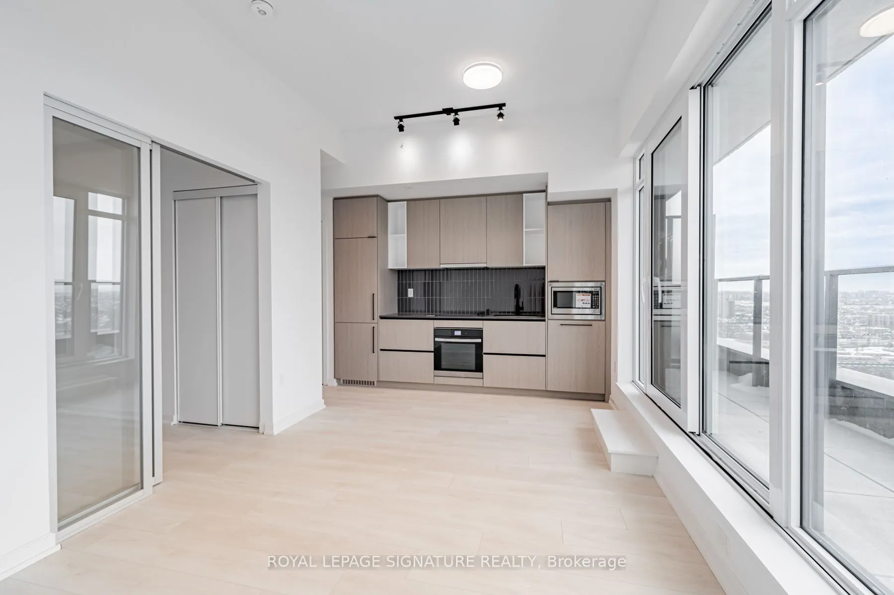 1285 Dupont Street, #2307