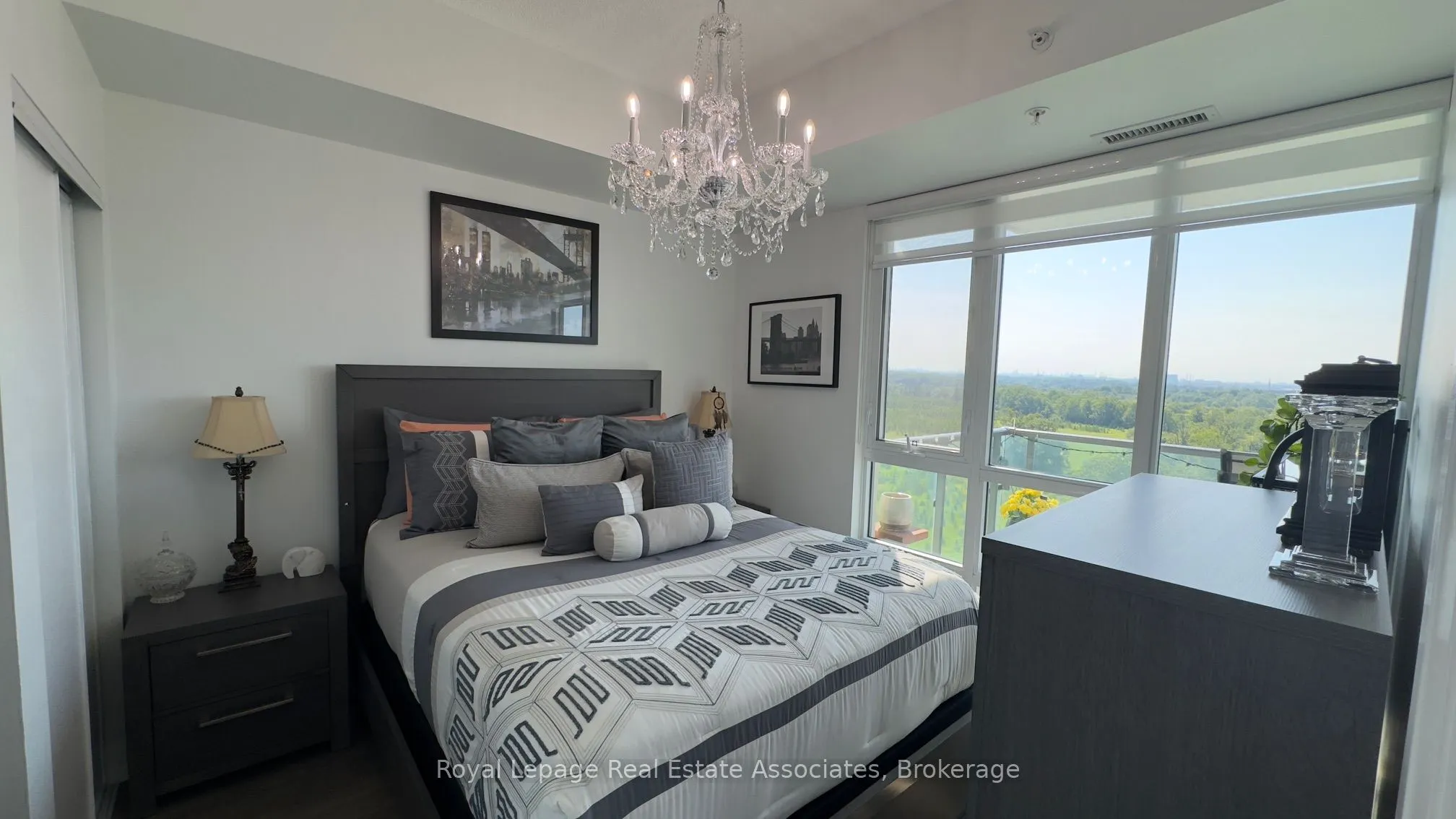 65 Yorkland Boulevard, #801