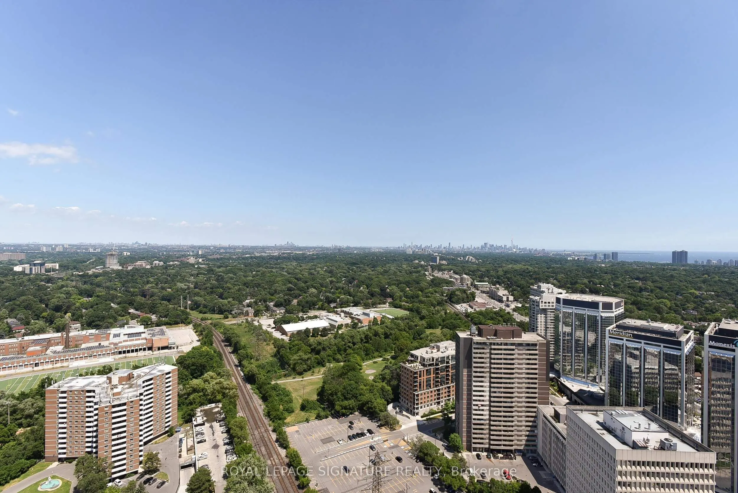 7 Mabelle Avenue, #4006