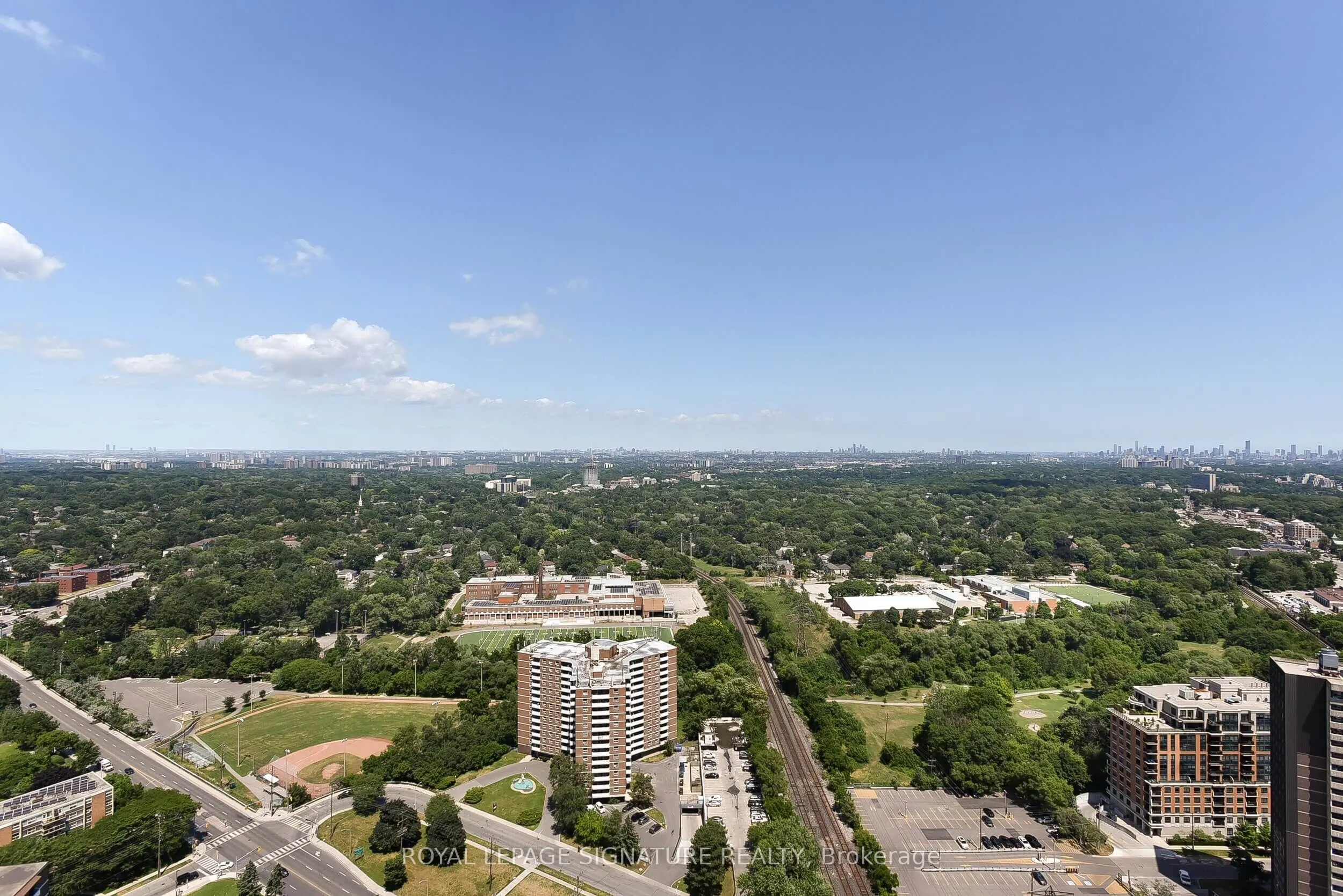 7 Mabelle Avenue, #4006