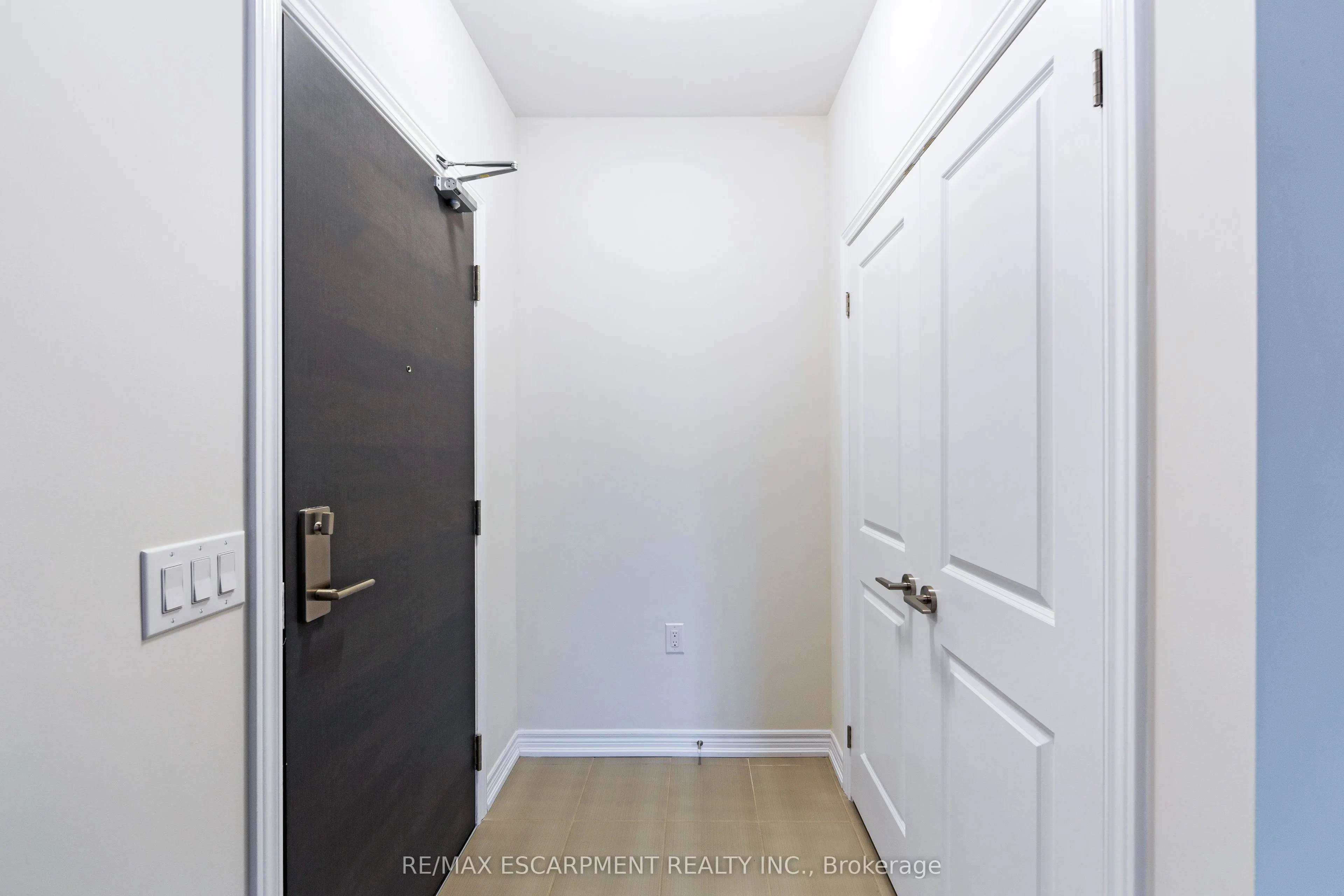 2393 Bronte Road, #203