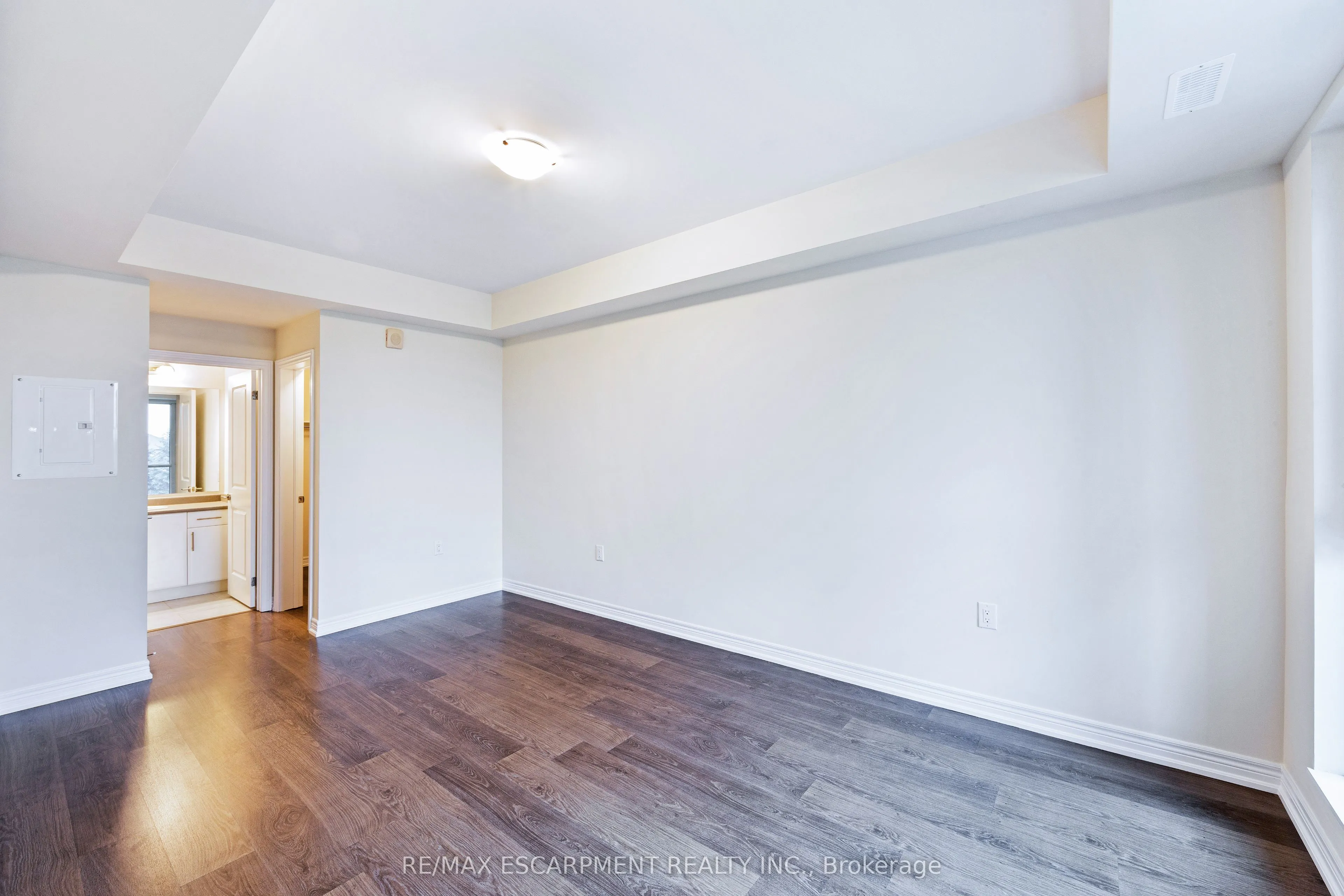 2393 Bronte Road, #203