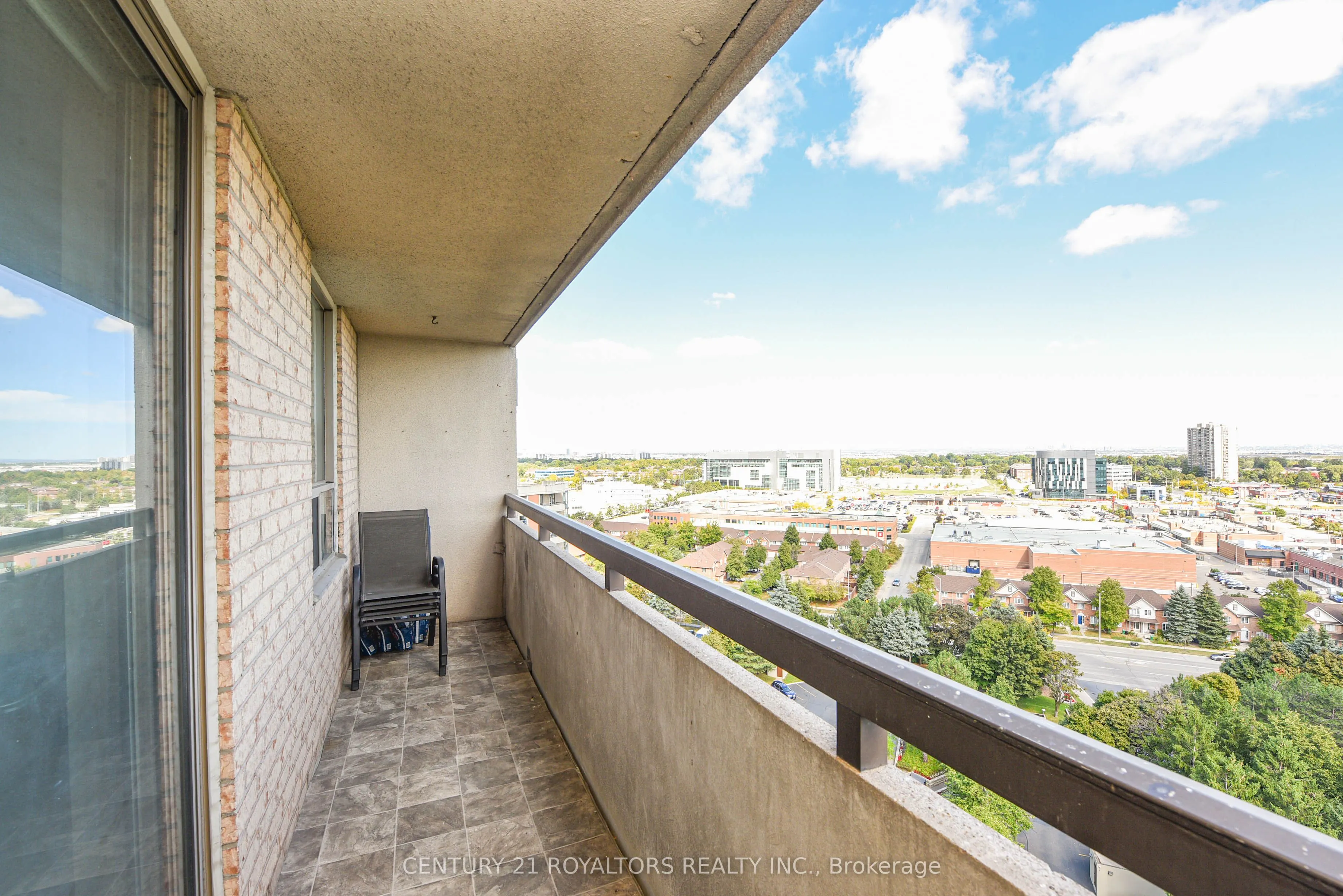 30 Malta Avenue, #1602