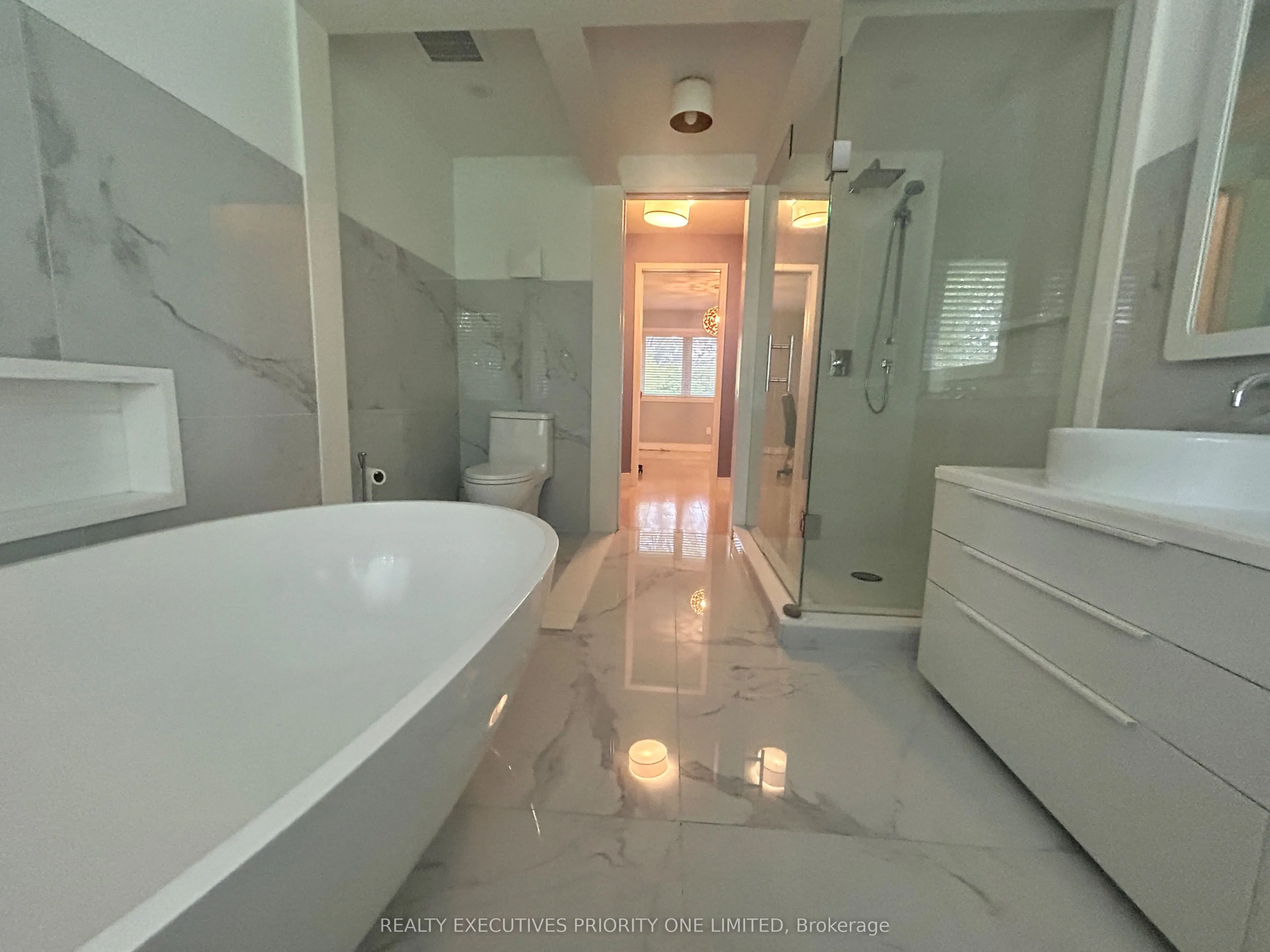 2486 Edenhurst Drive