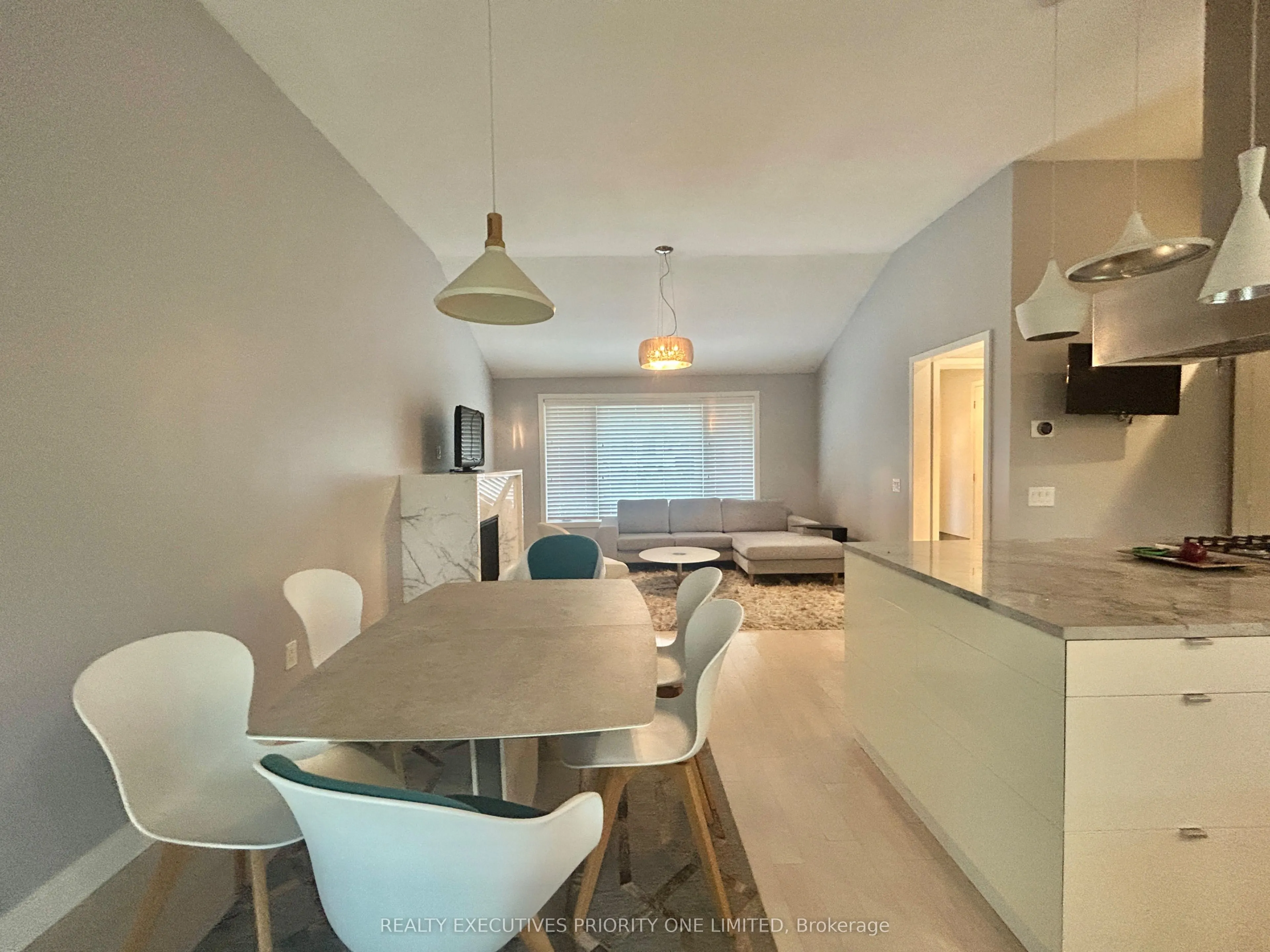2486 Edenhurst Drive