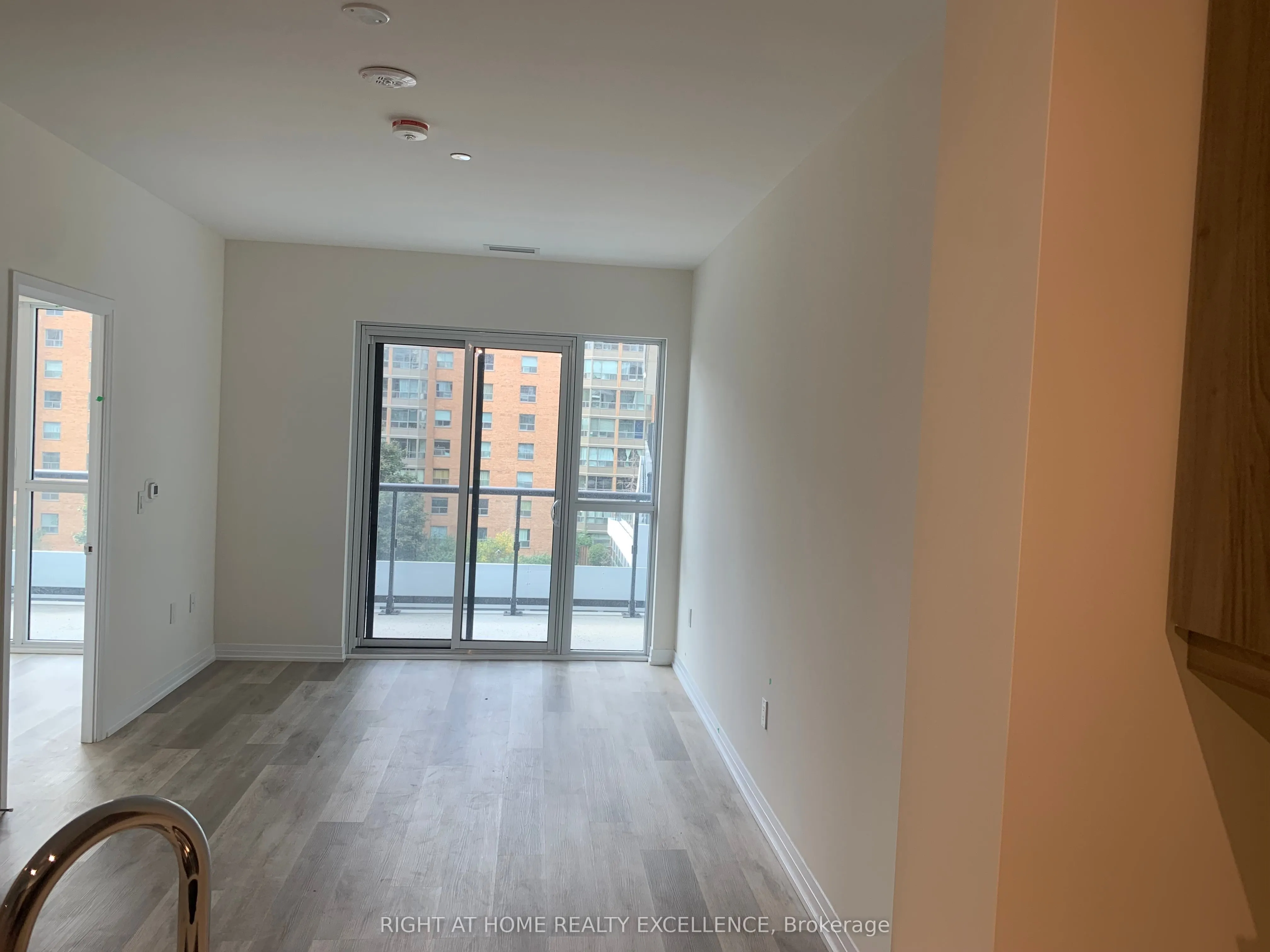 15 Watergarden Drive, #413