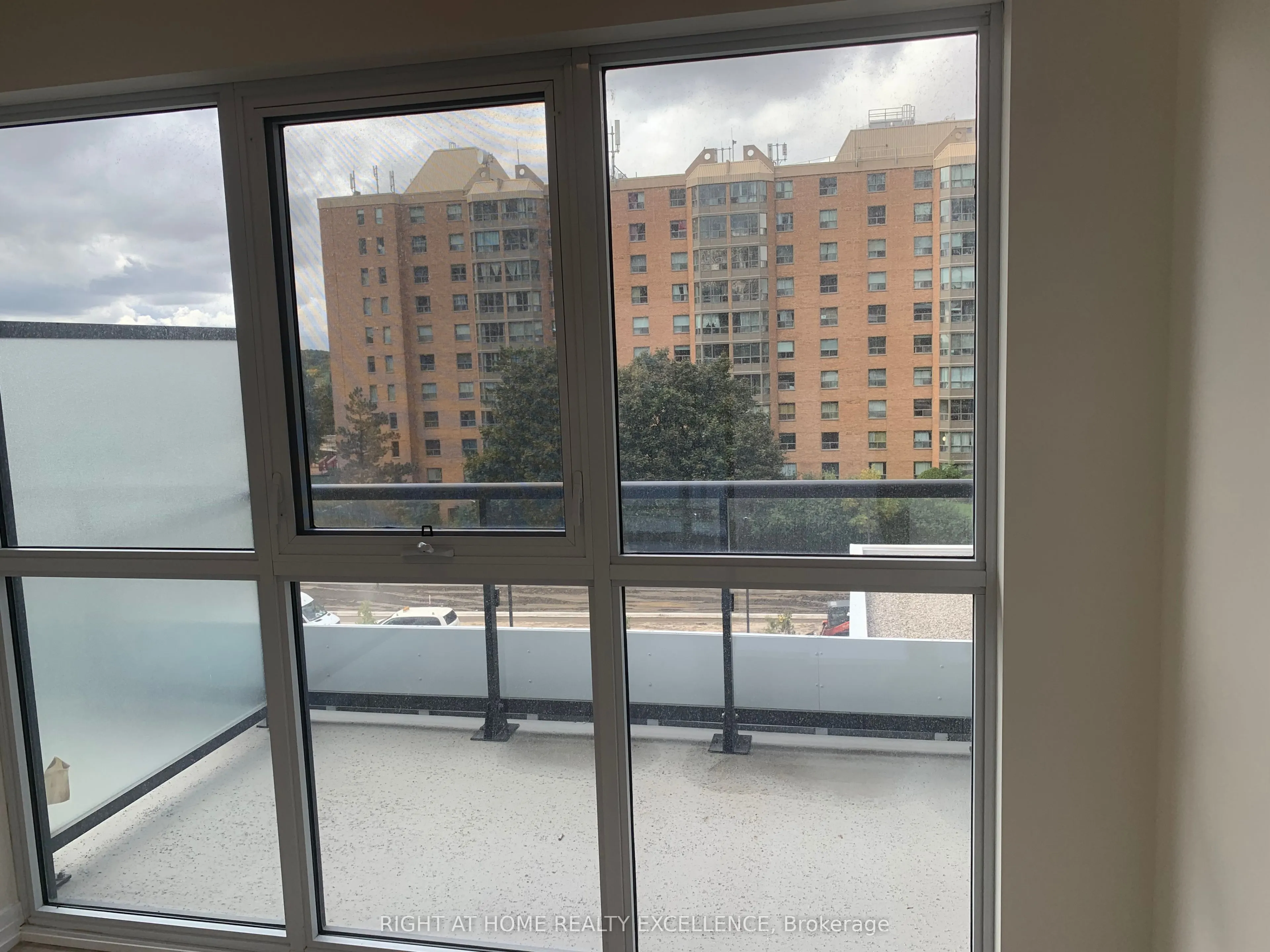 15 Watergarden Drive, #413