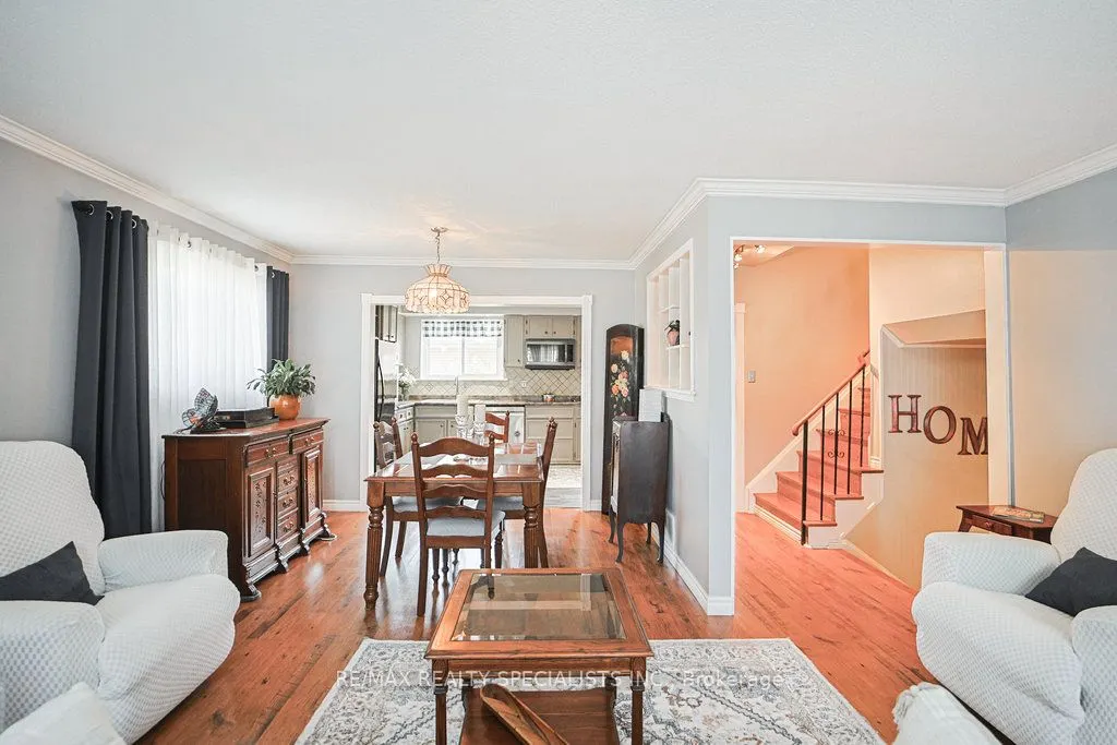 28 Bromley Crescent