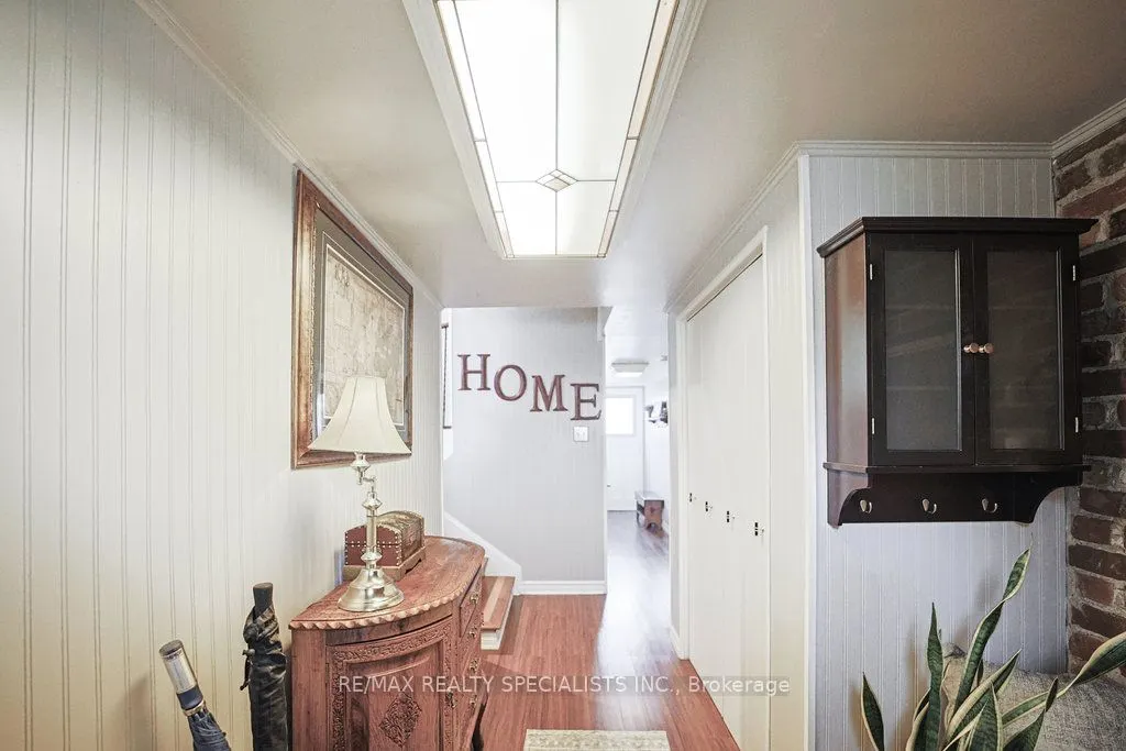 28 Bromley Crescent