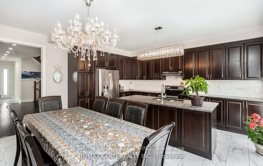 4 Buttonwood Road, #(Main & Second Floor)