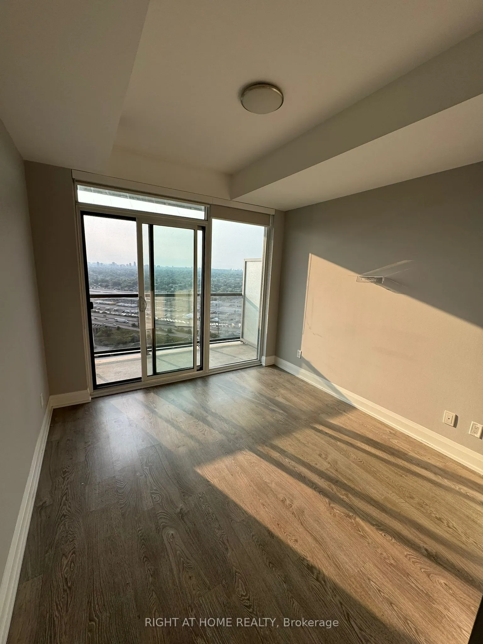 56 Annie Craig Drive, #3007