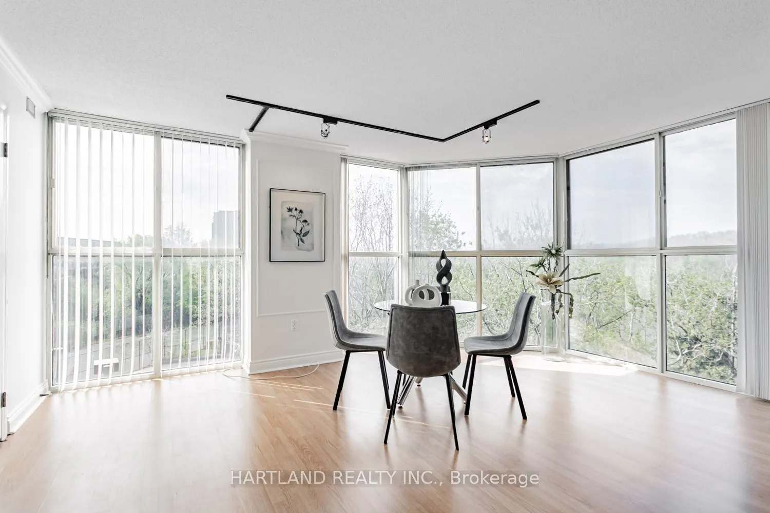 600 Rexdale Boulevard, #306