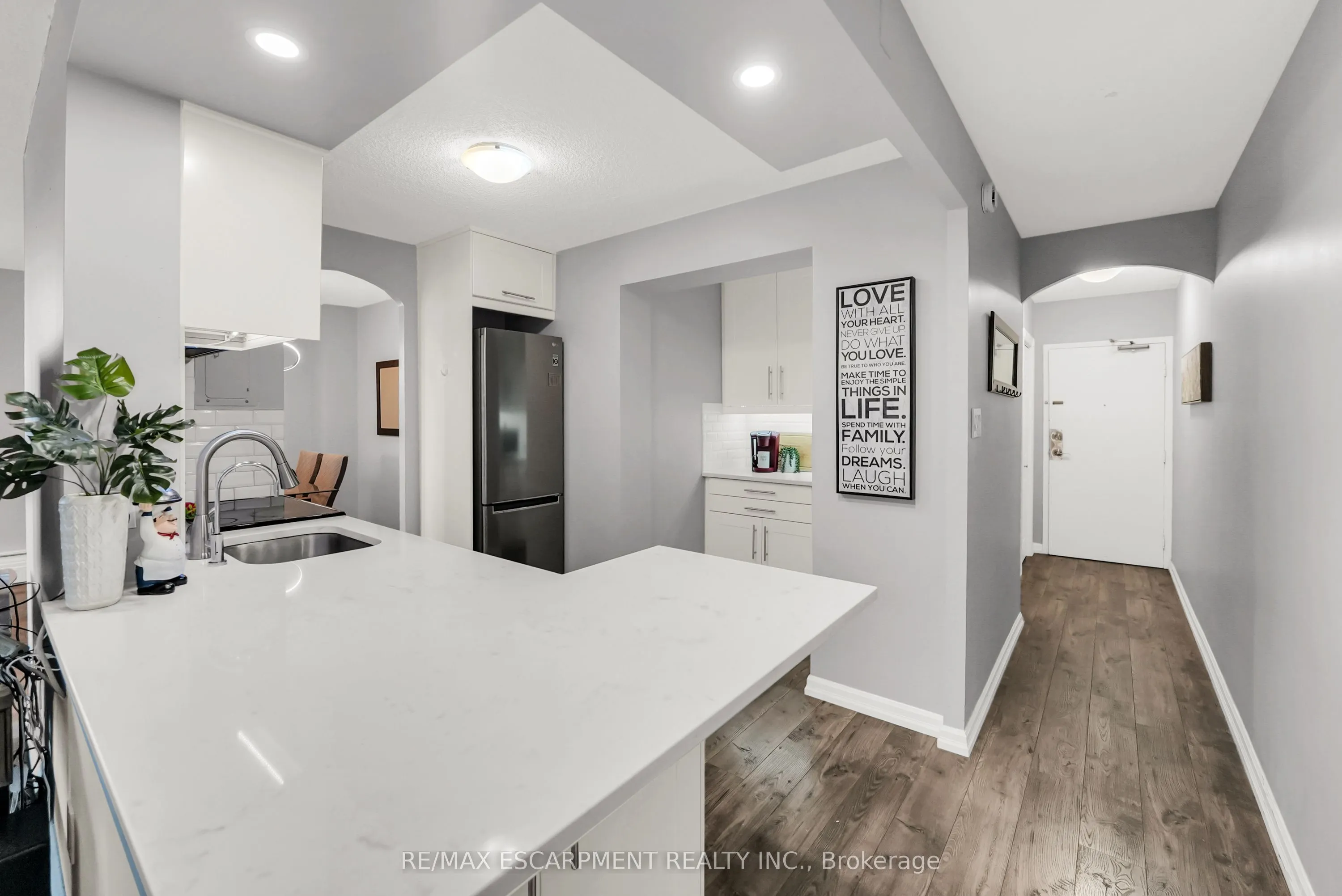 975 Warwick Court, #508