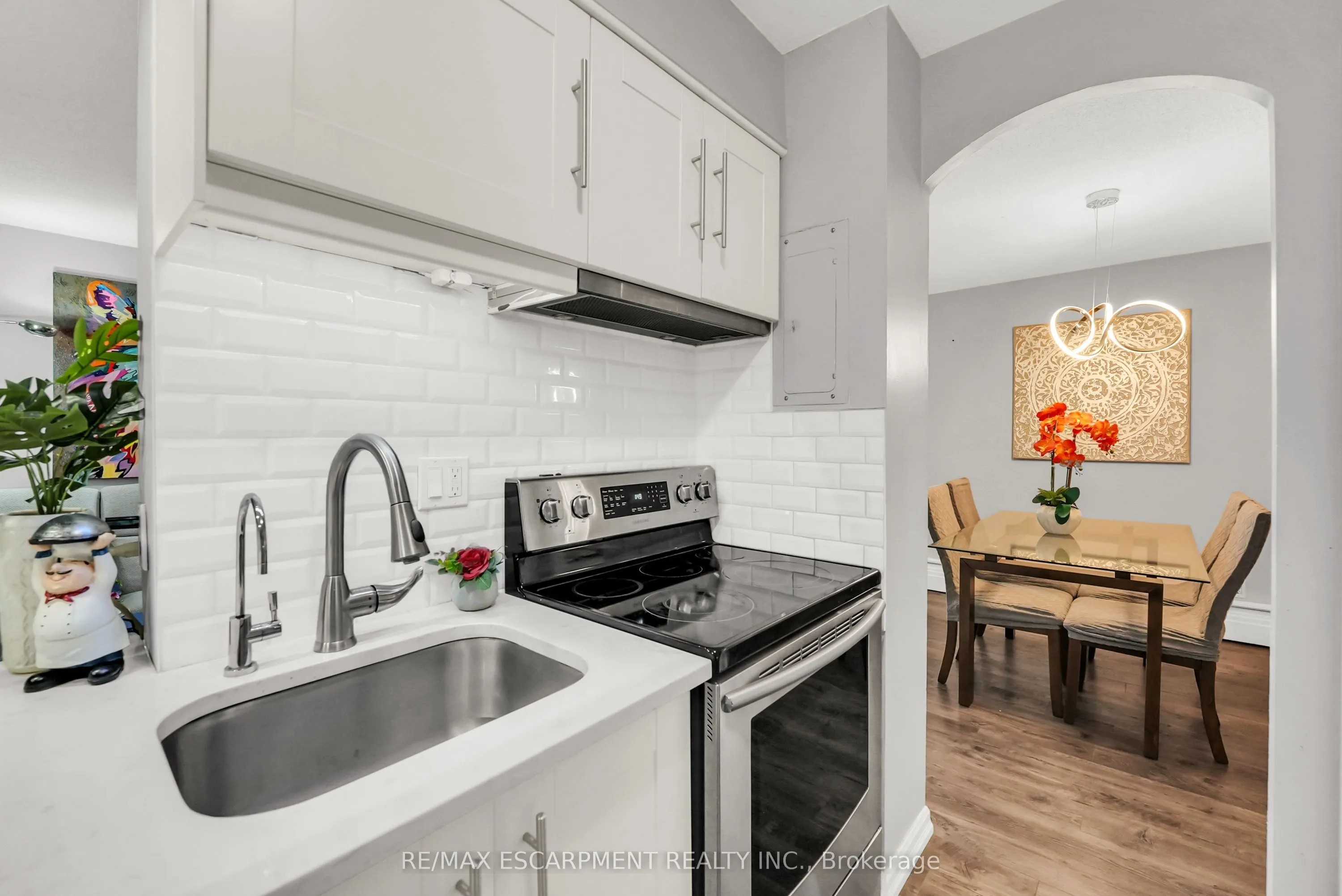 975 Warwick Court, #508