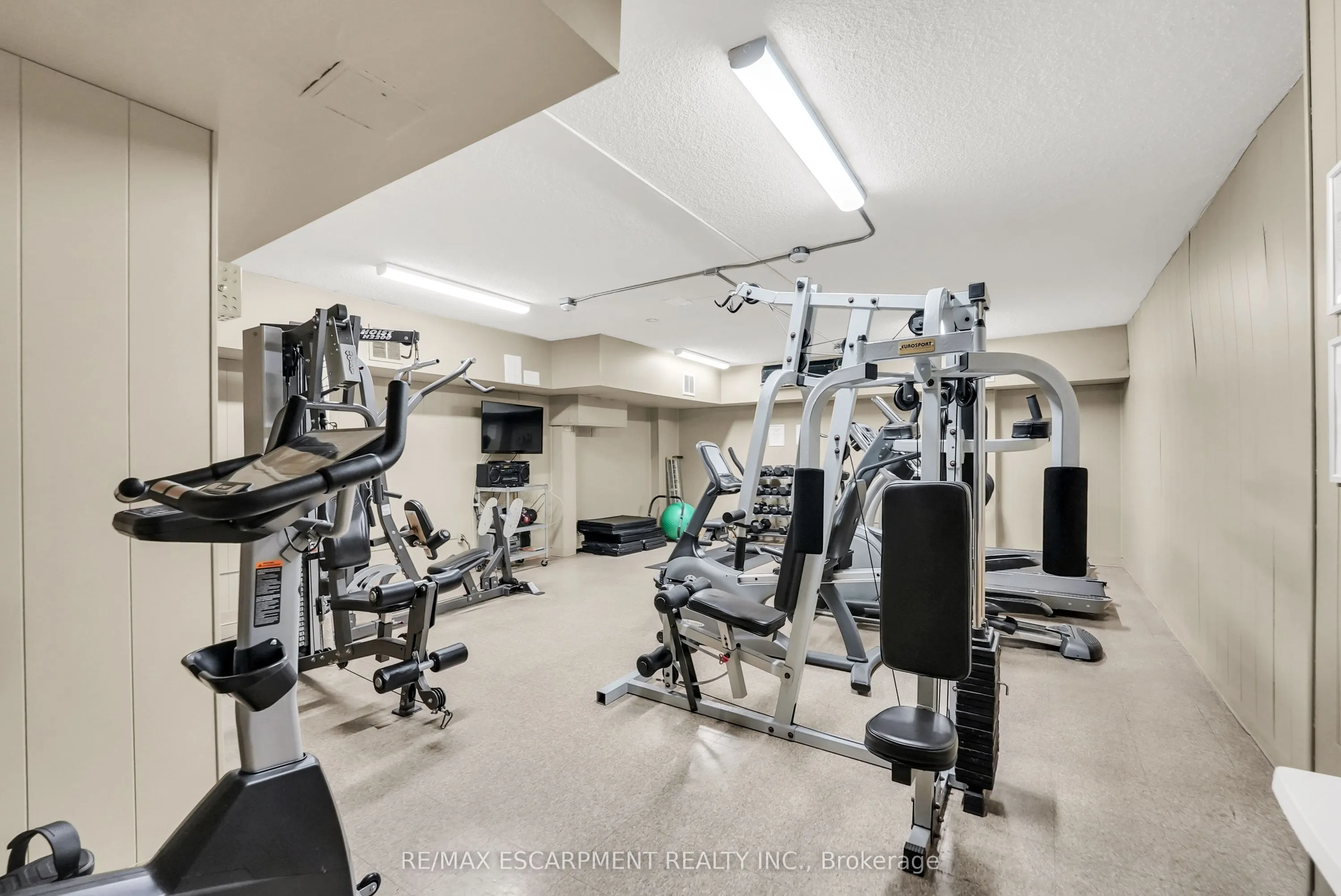 975 Warwick Court, #508