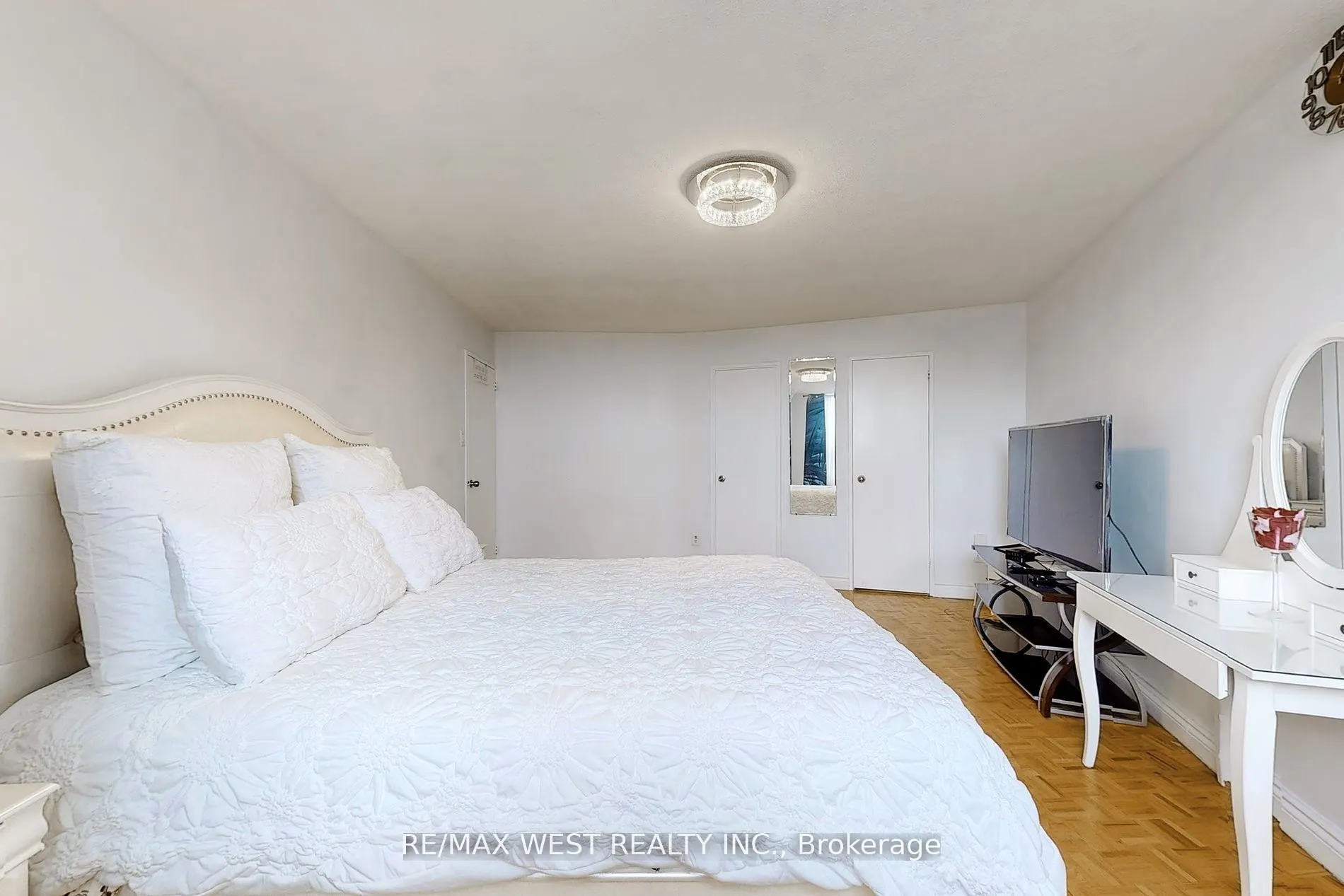 627 The West Mall, #1810