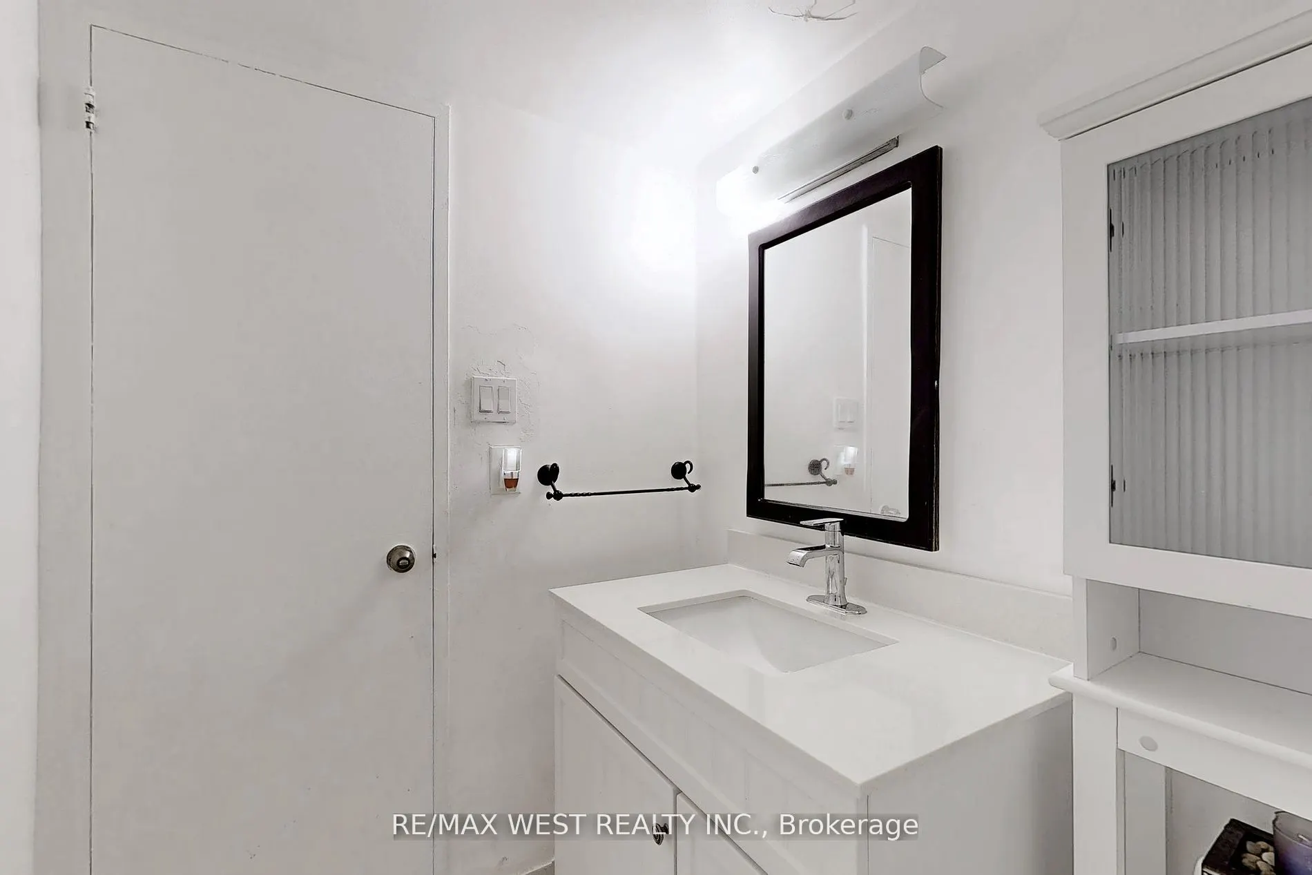627 The West Mall, #1810