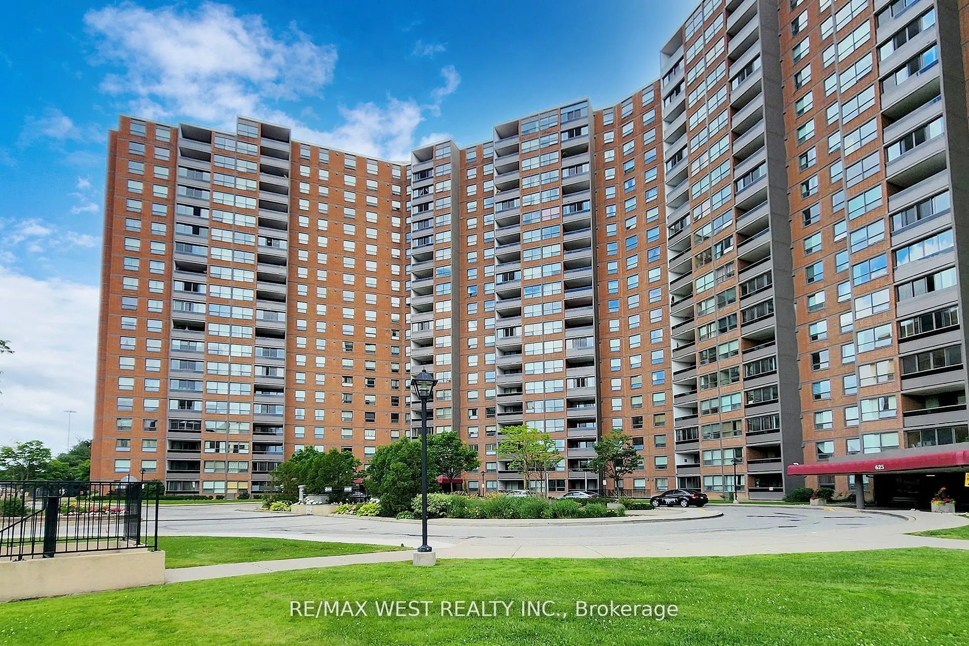 627 The West Mall, #1810