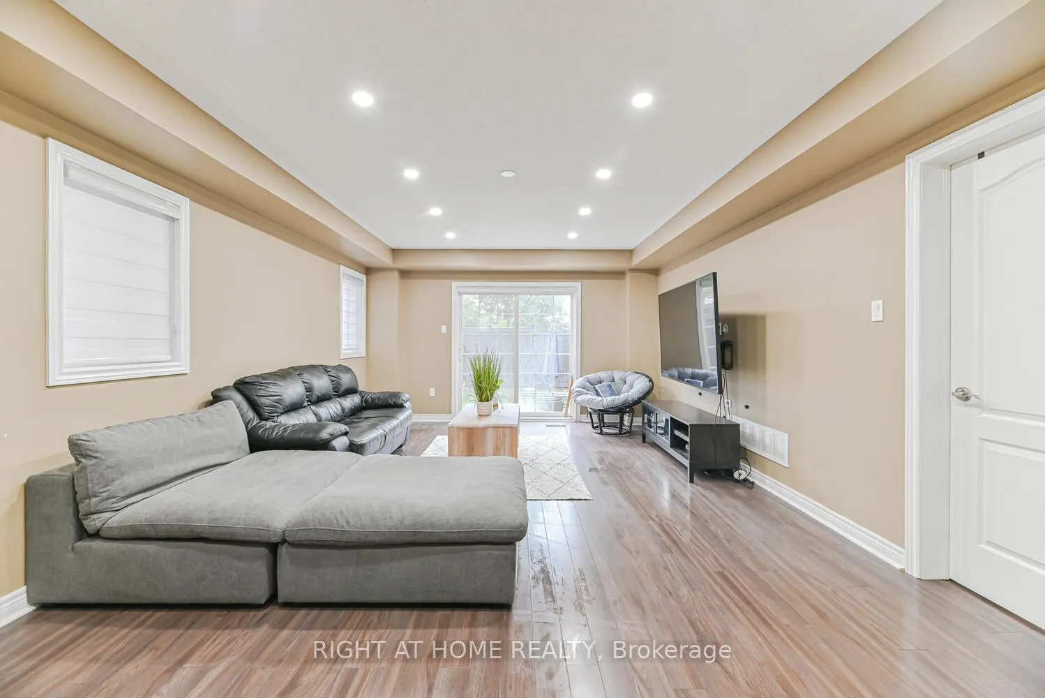 64 EVERINGHAM Circle
