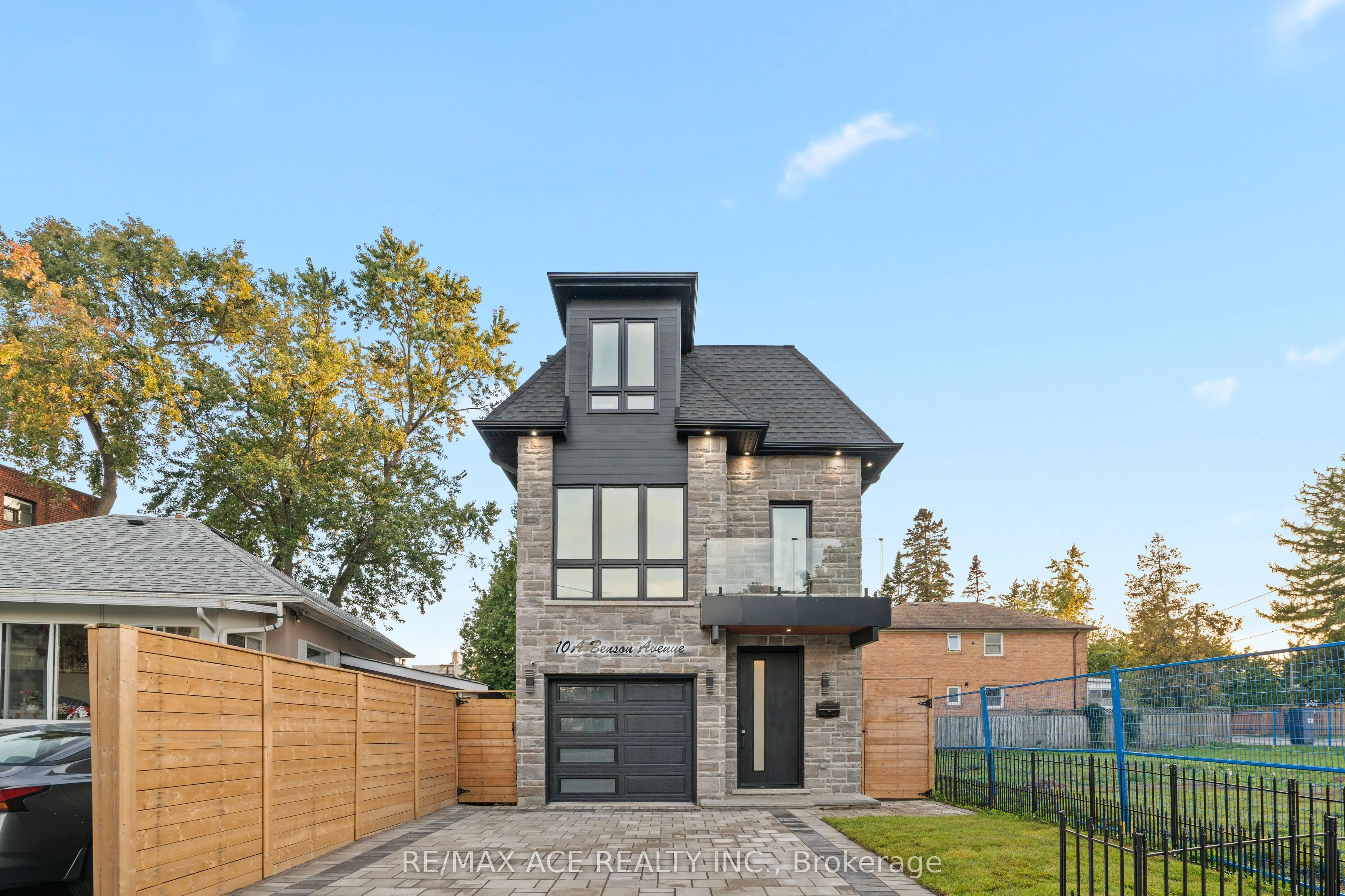 10 Benson Avenue