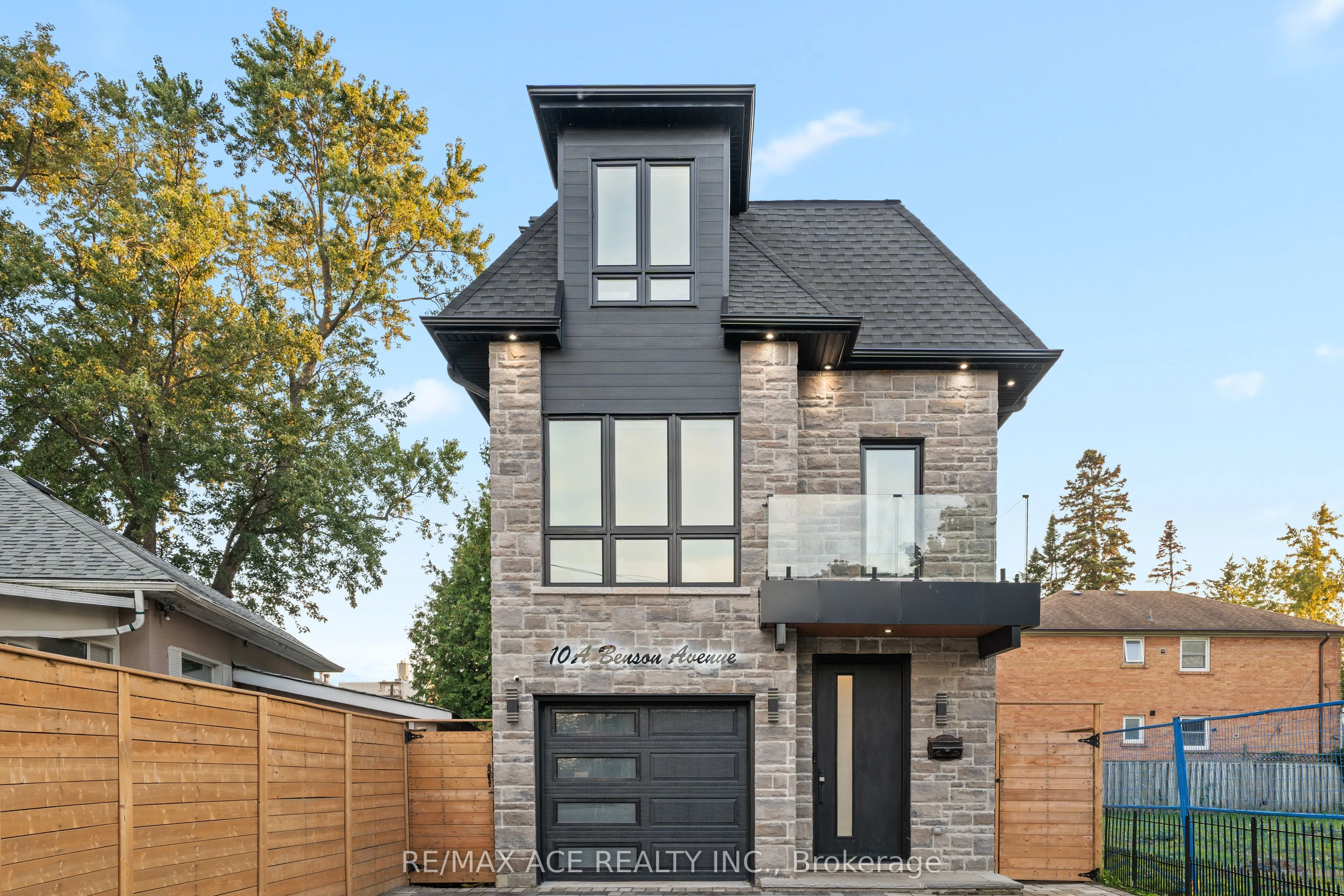 10 Benson Avenue