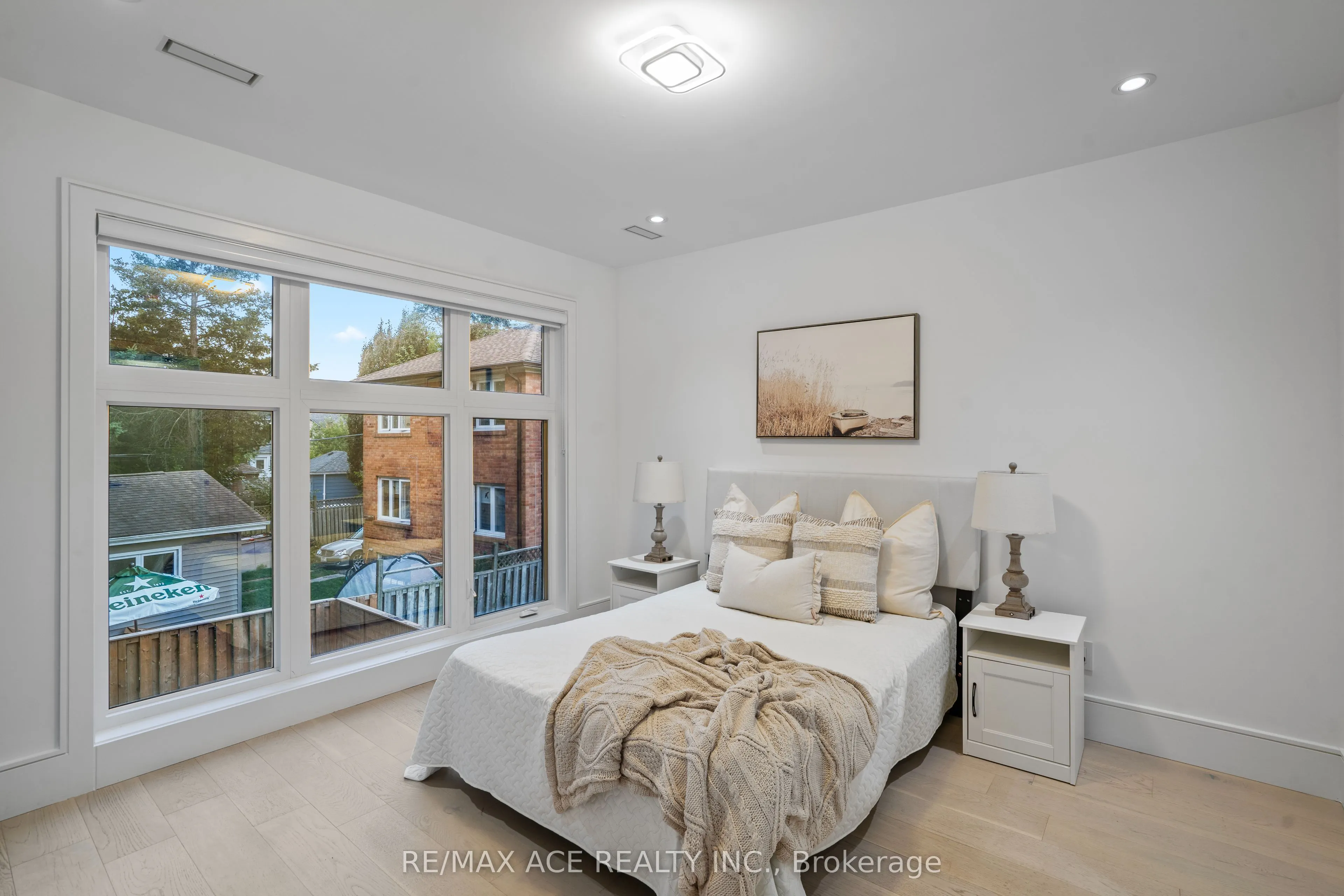 10 Benson Avenue