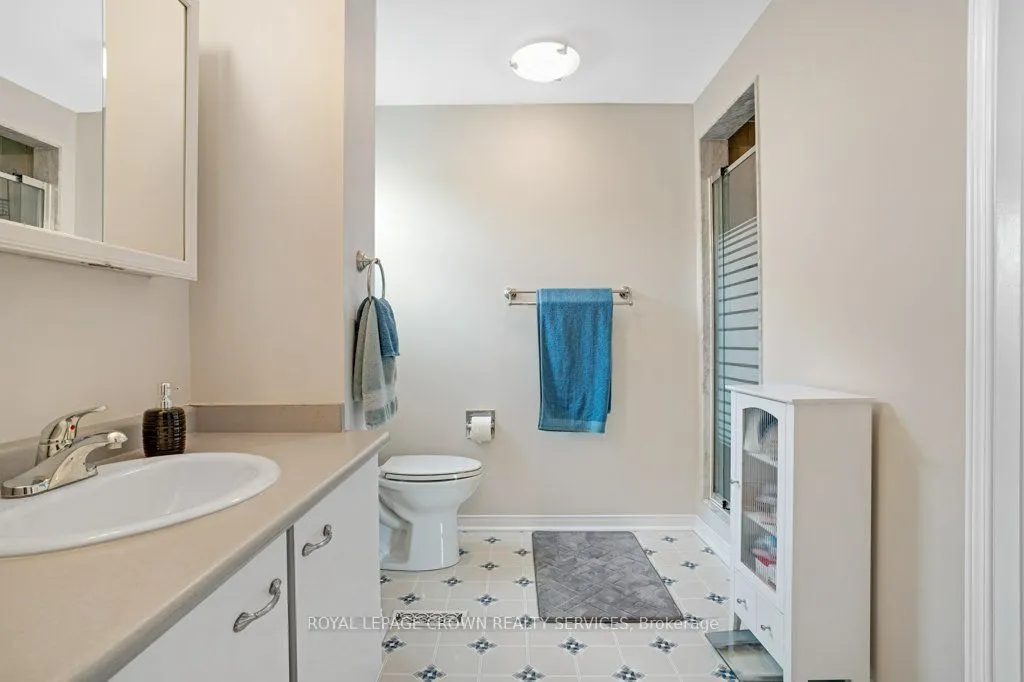 3363 Cardiff Crescent