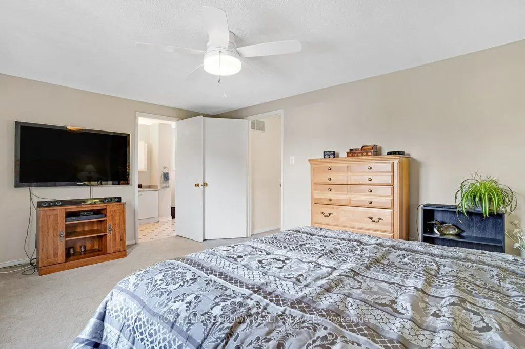 3363 Cardiff Crescent