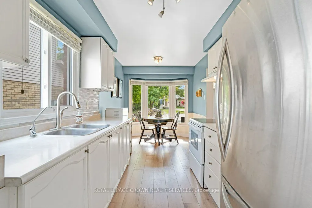 3363 Cardiff Crescent