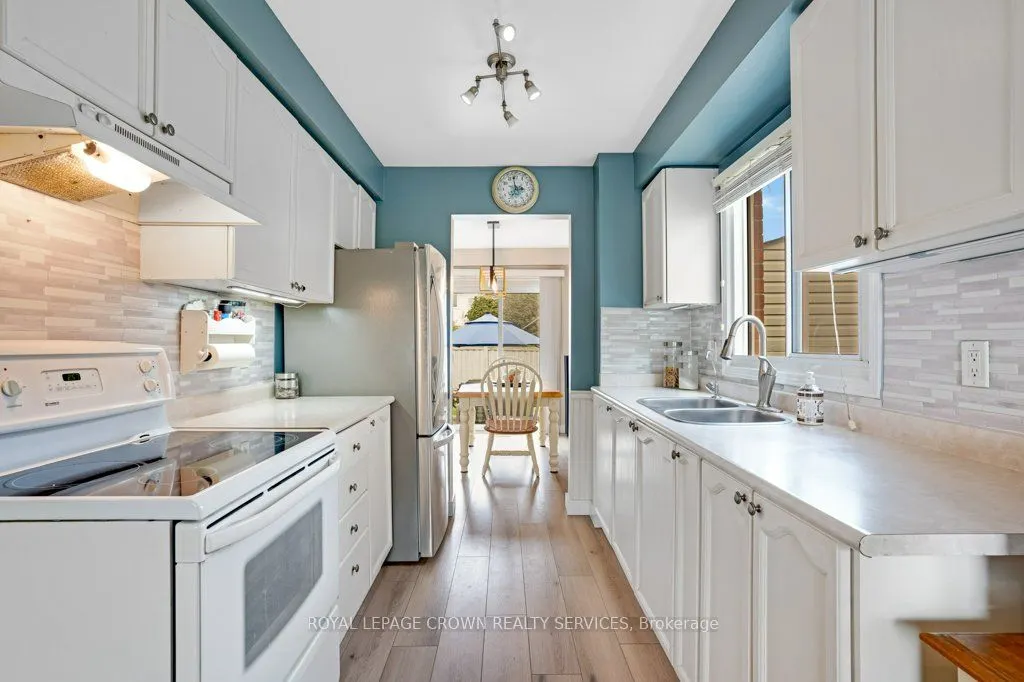 3363 Cardiff Crescent