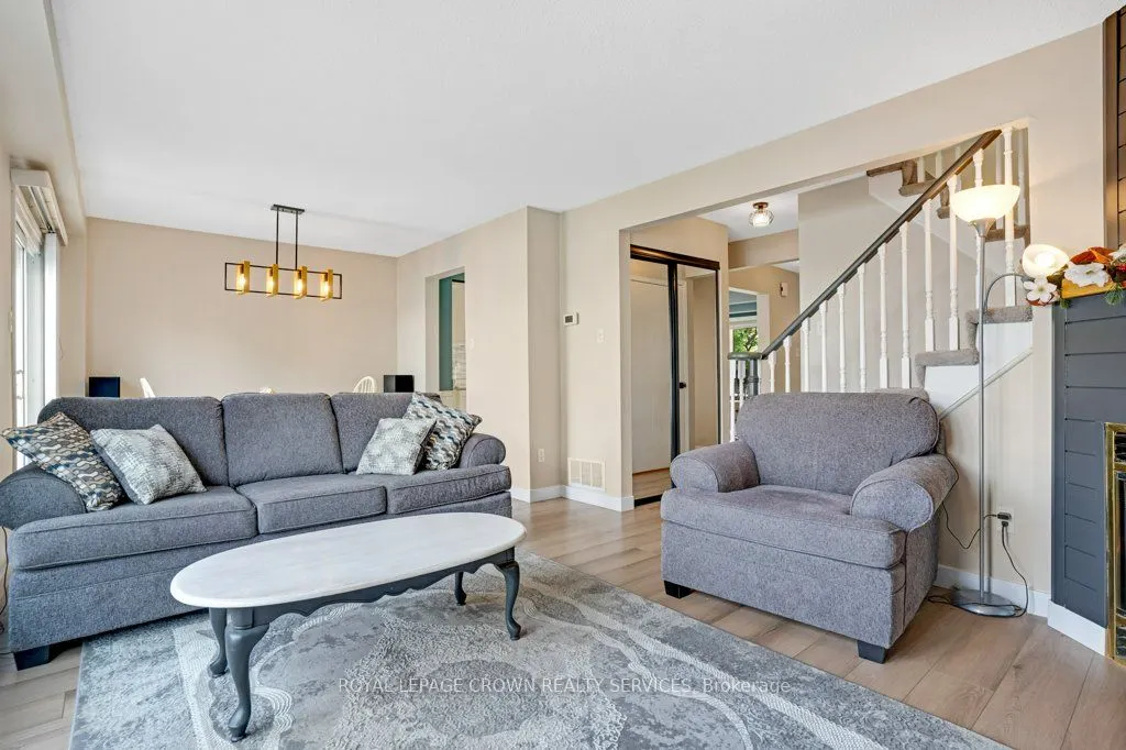 3363 Cardiff Crescent