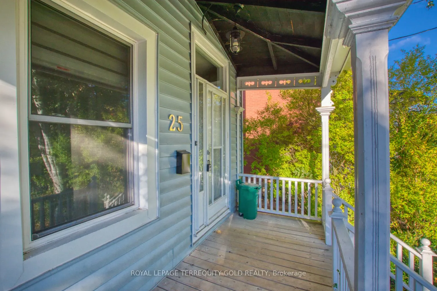 25 Mill Street N