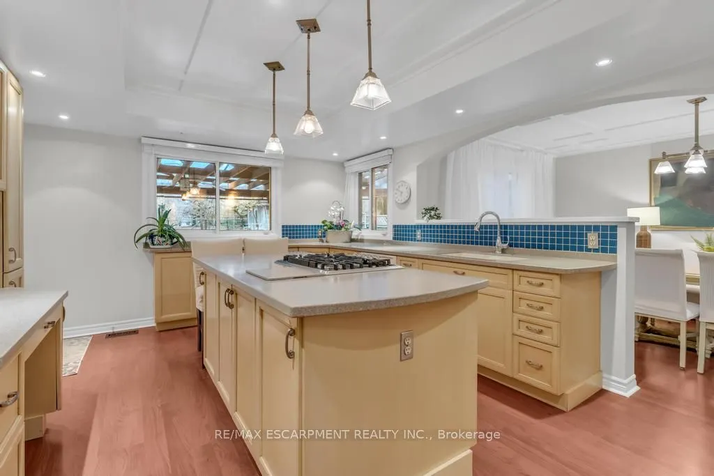 15 Deer Valley Drive