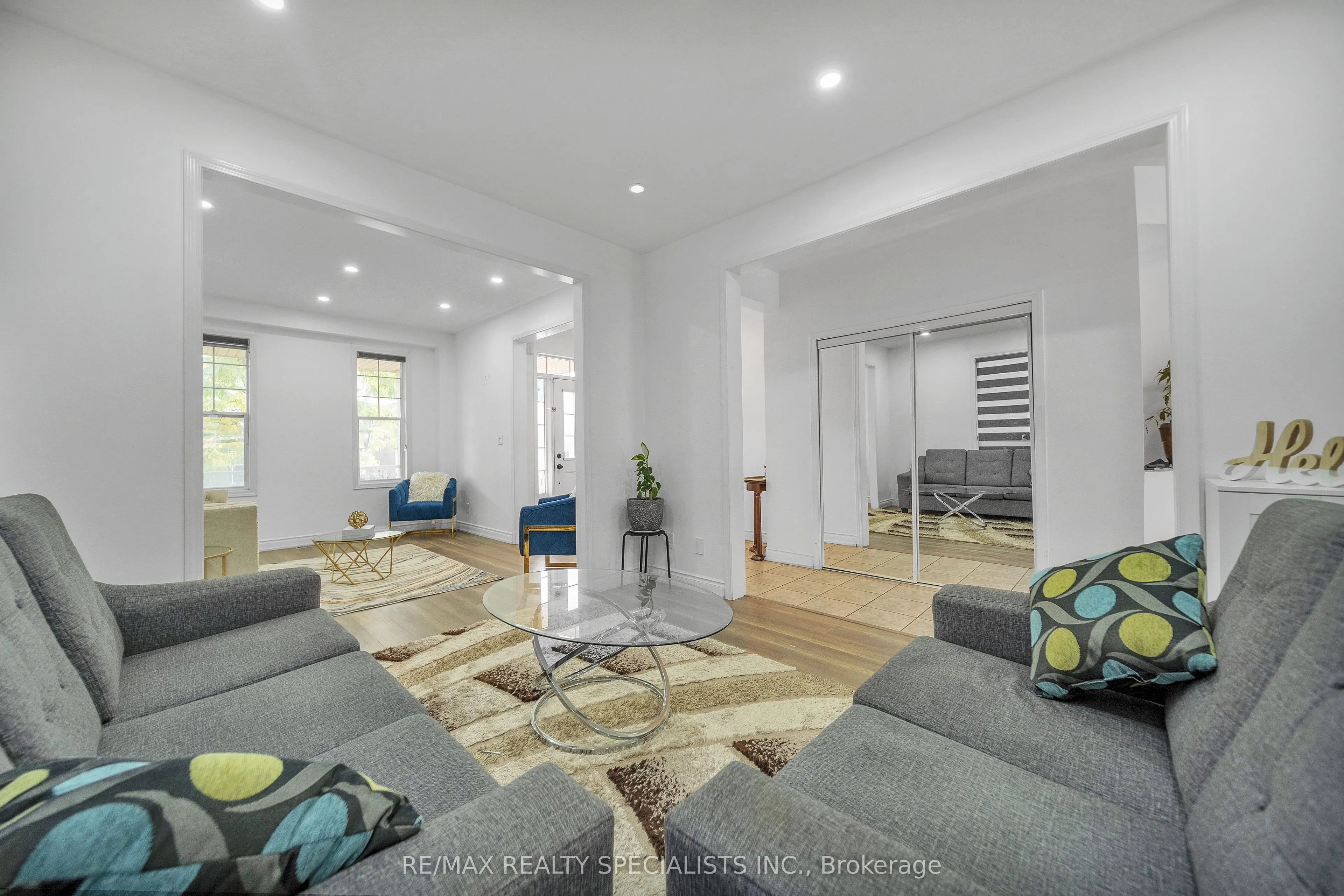 8 Gander Crescent