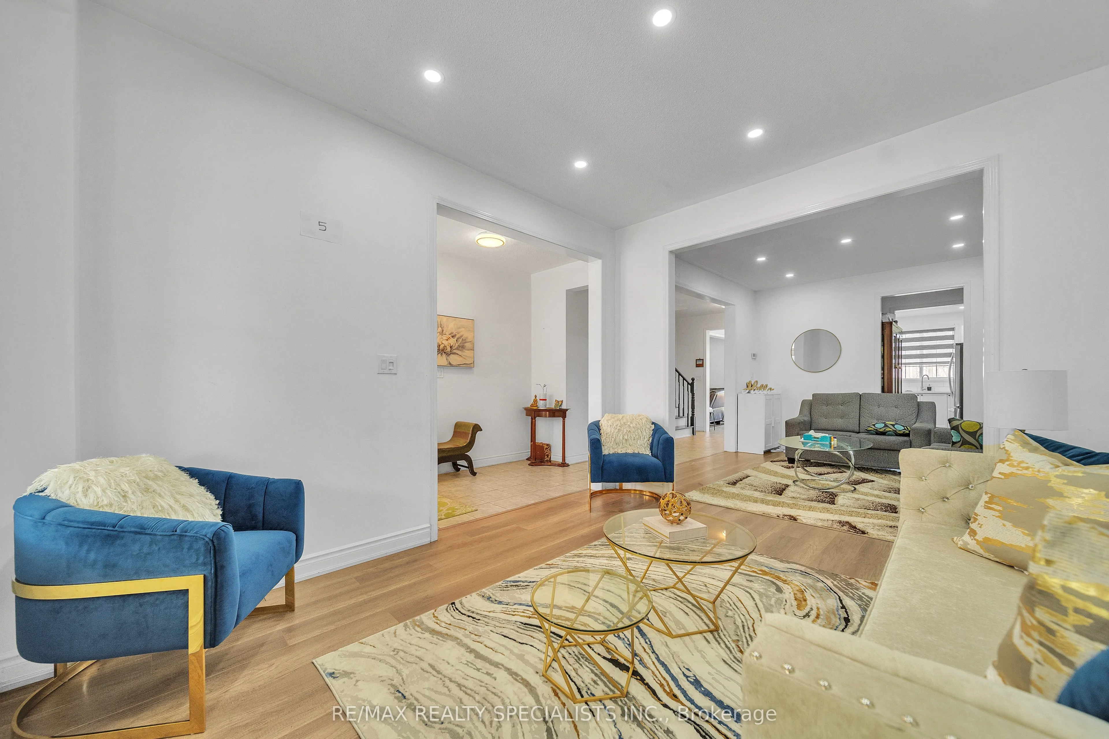 8 Gander Crescent
