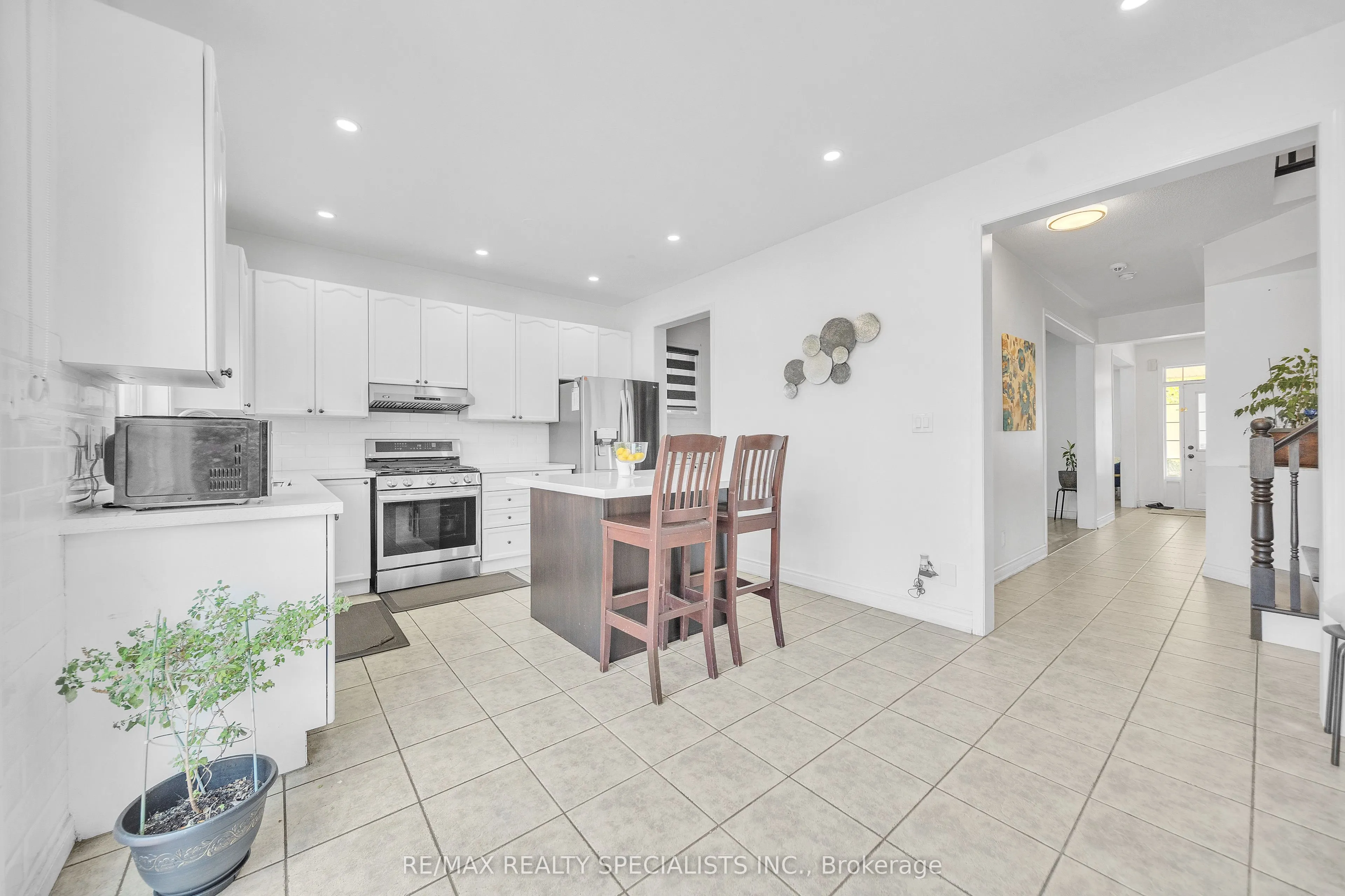 8 Gander Crescent
