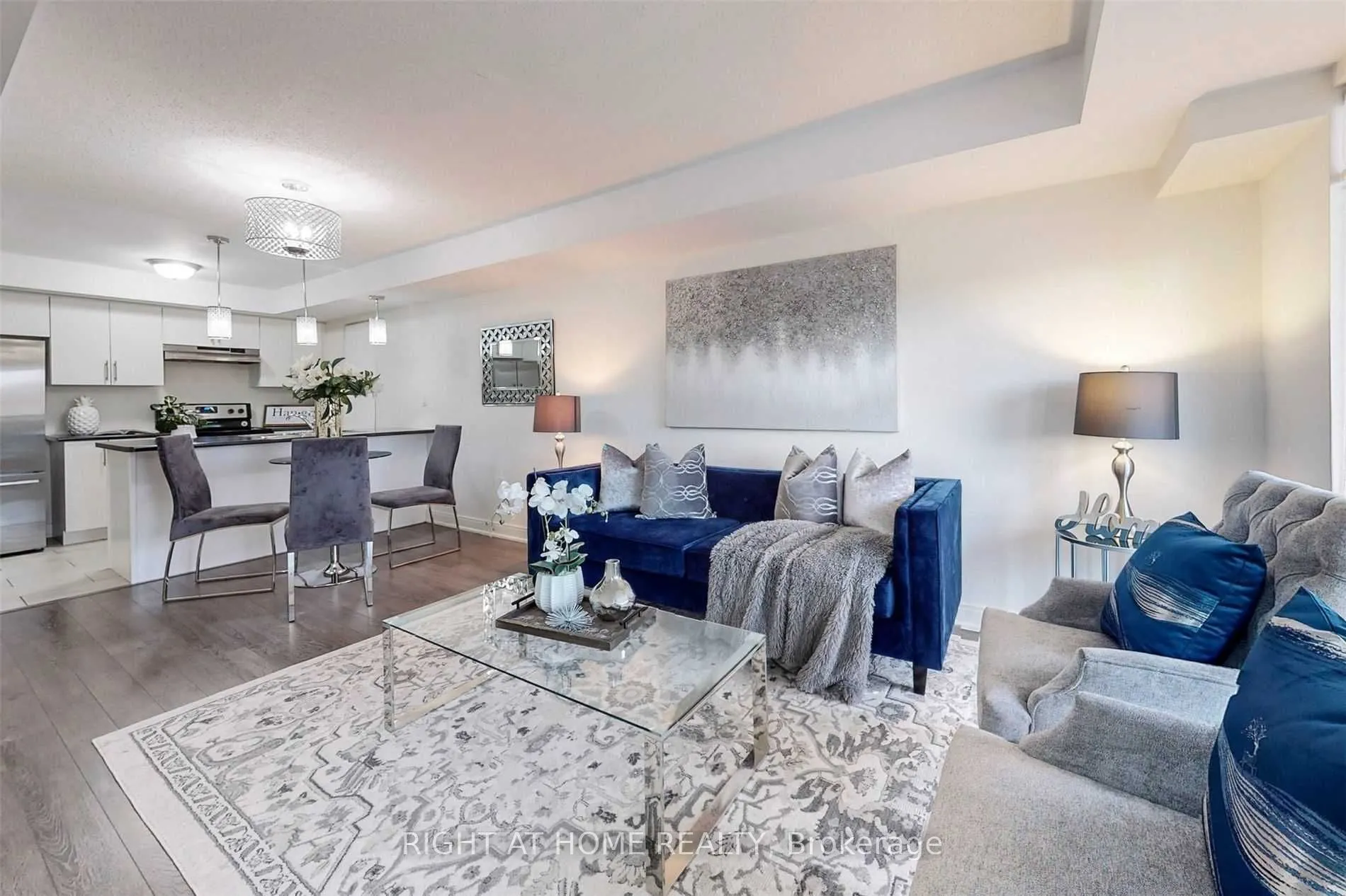 100 Dufay Road, #82