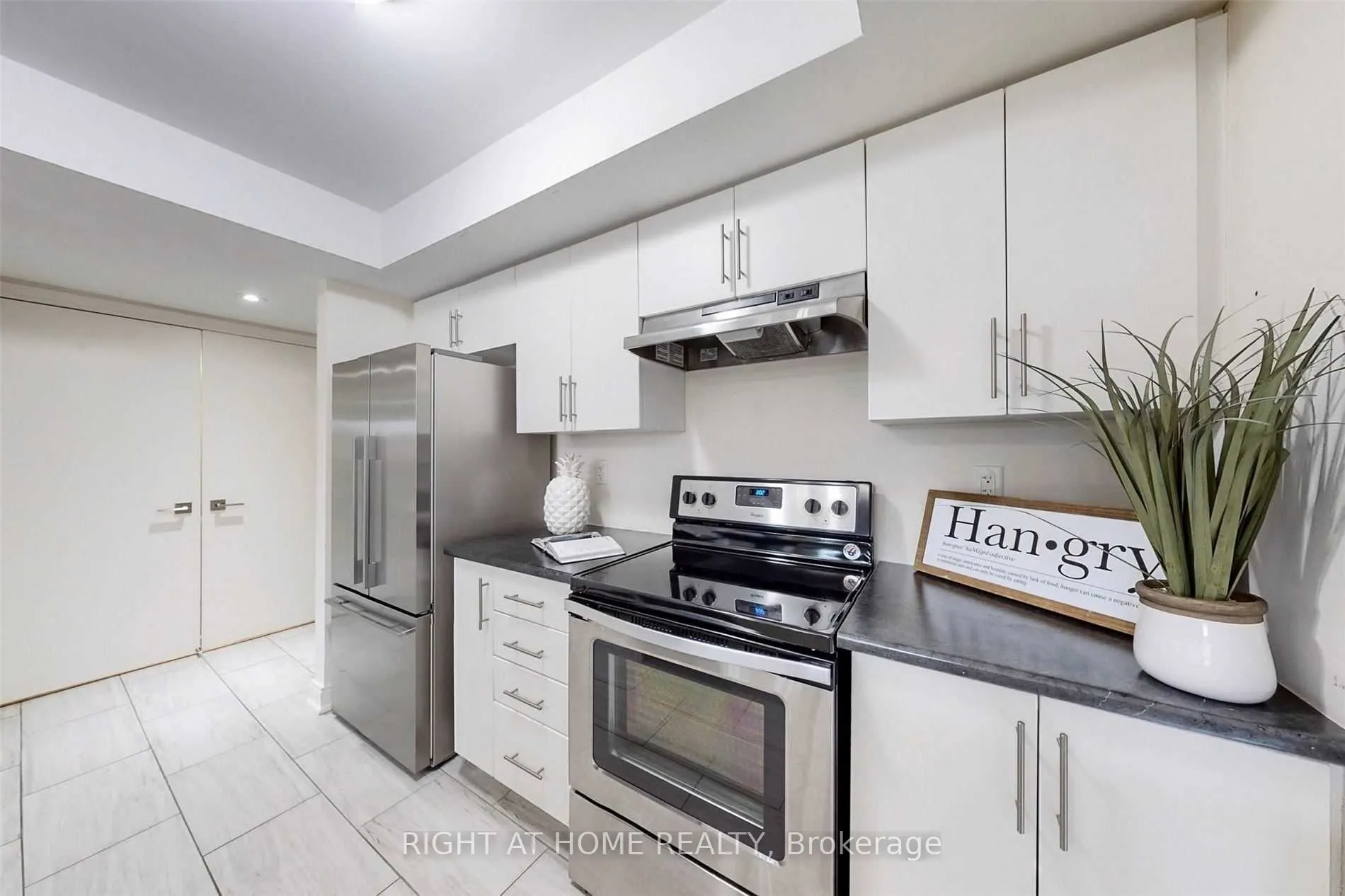 100 Dufay Road, #82