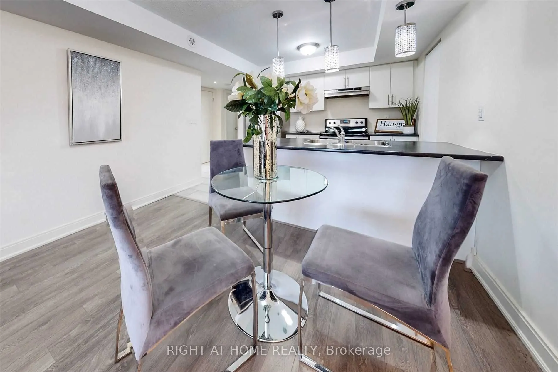100 Dufay Road, #82