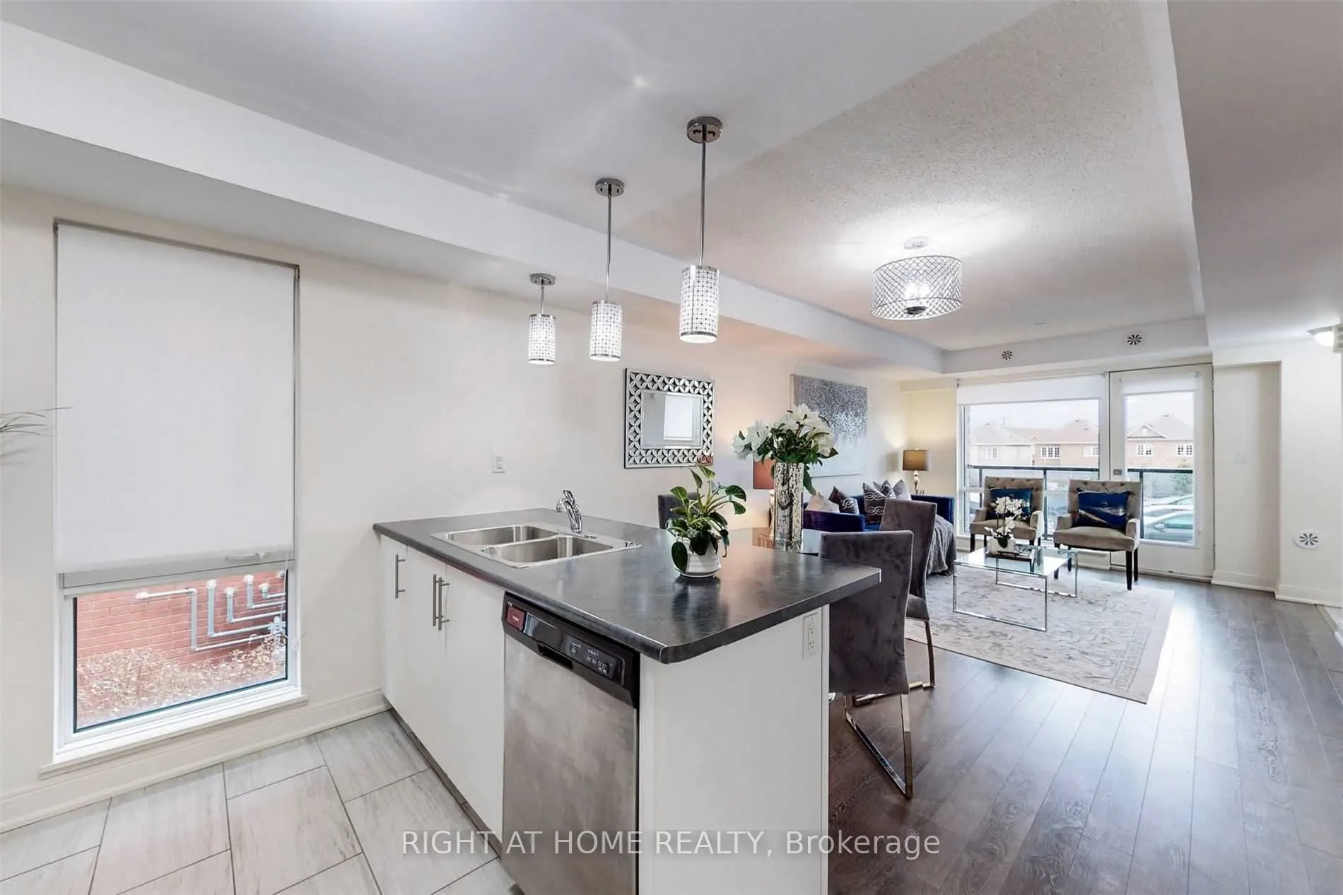 100 Dufay Road, #82