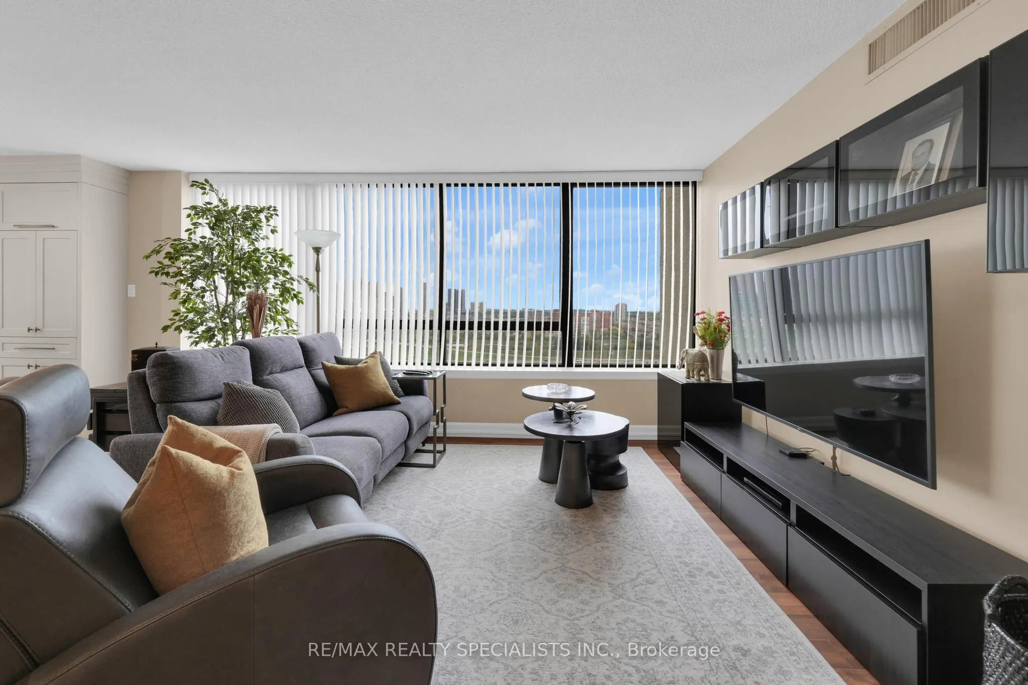 4235 Sherwoodtowne Boulevard, #1808