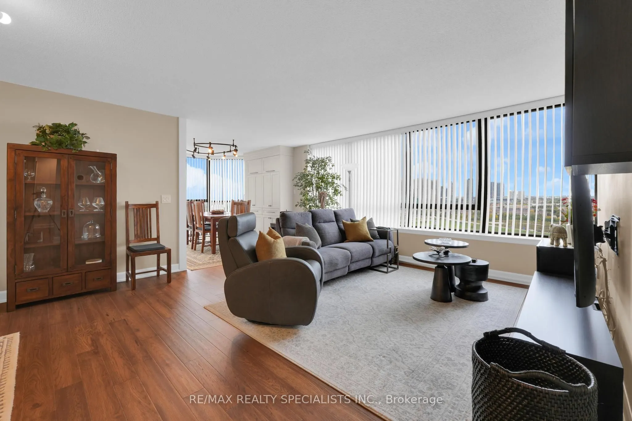 4235 Sherwoodtowne Boulevard, #1808