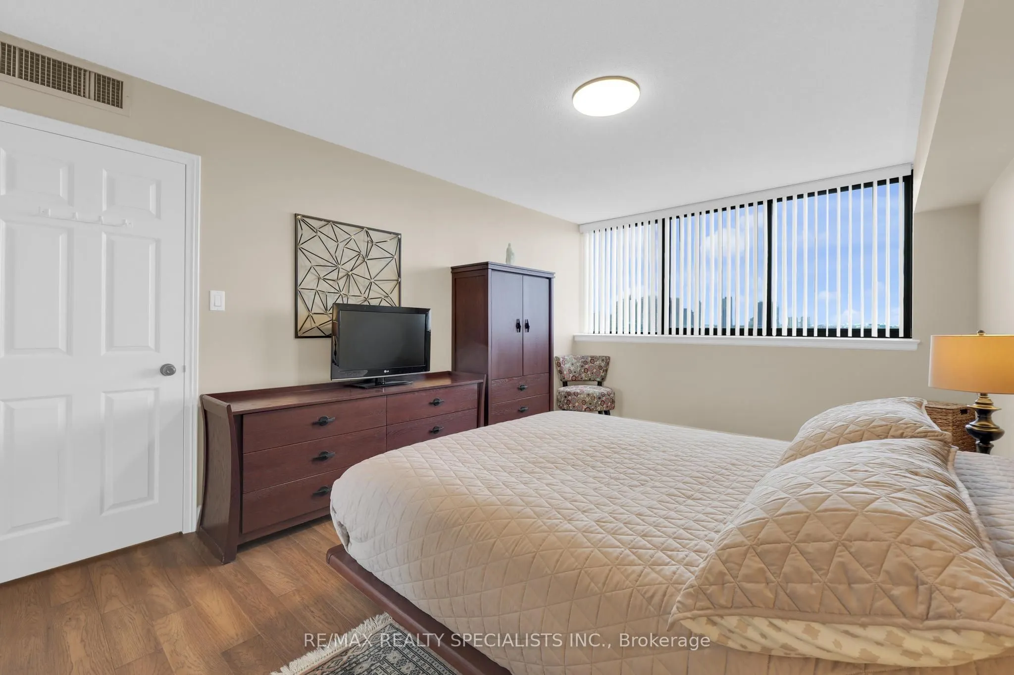 4235 Sherwoodtowne Boulevard, #1808