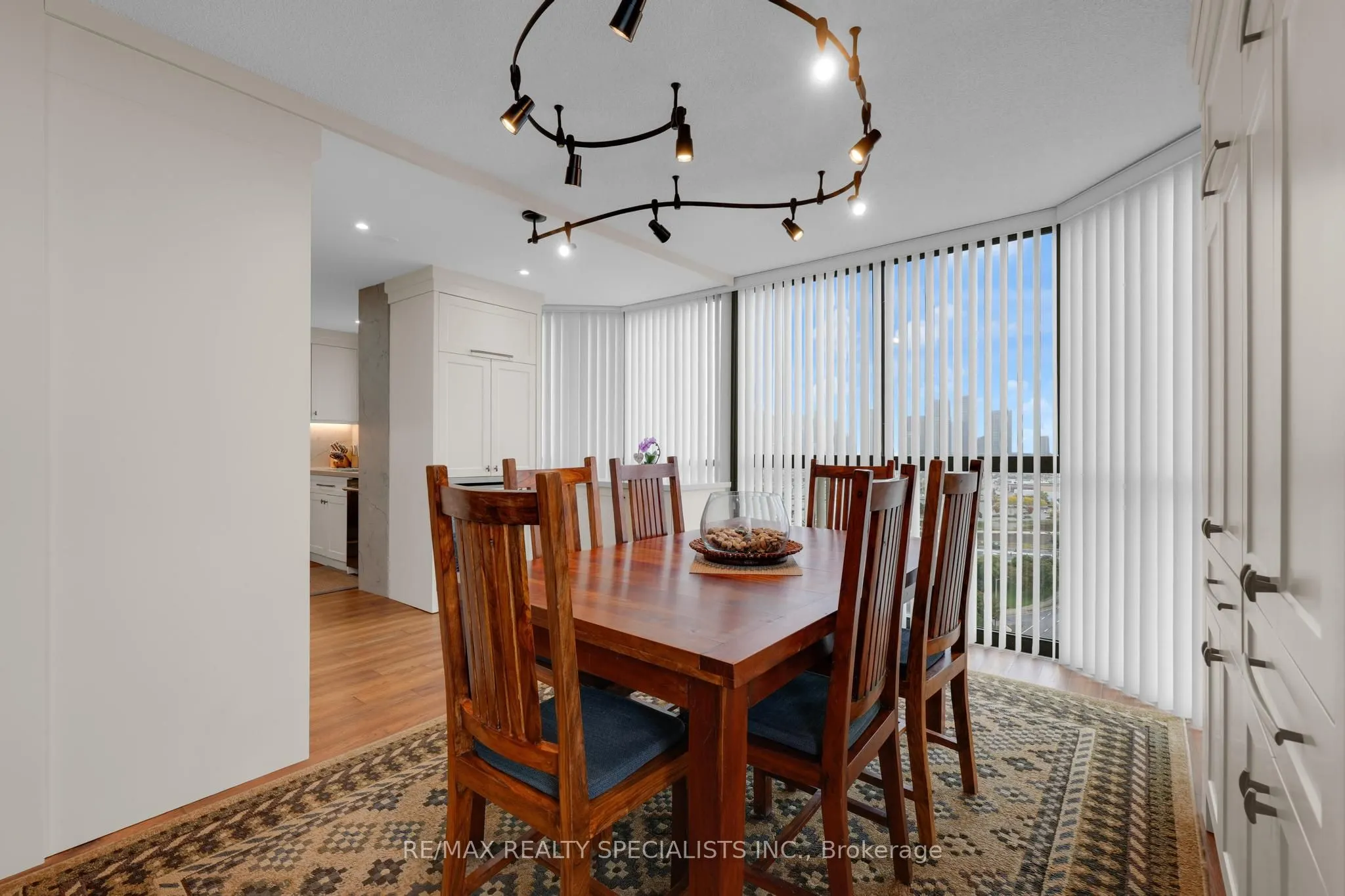 4235 Sherwoodtowne Boulevard, #1808